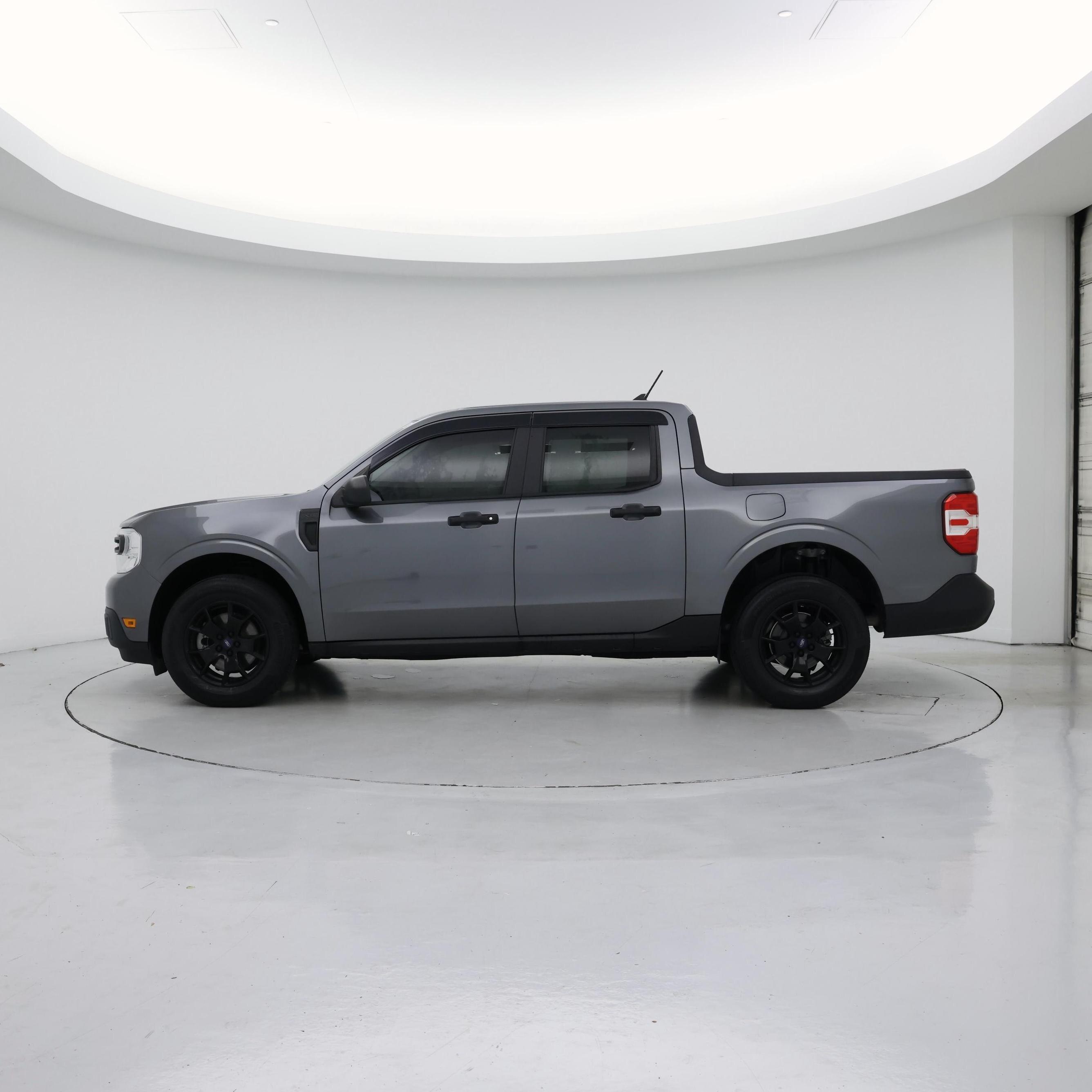 Thumbnail: 2022 Ford Maverick - 3