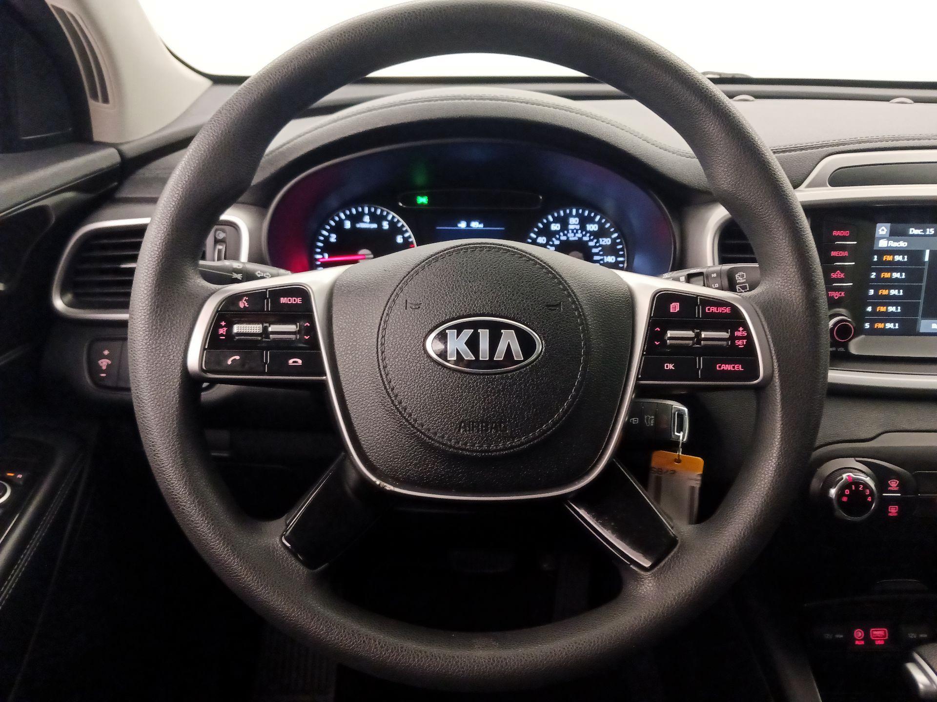 Thumbnail: 2020 Kia Sorento - 10