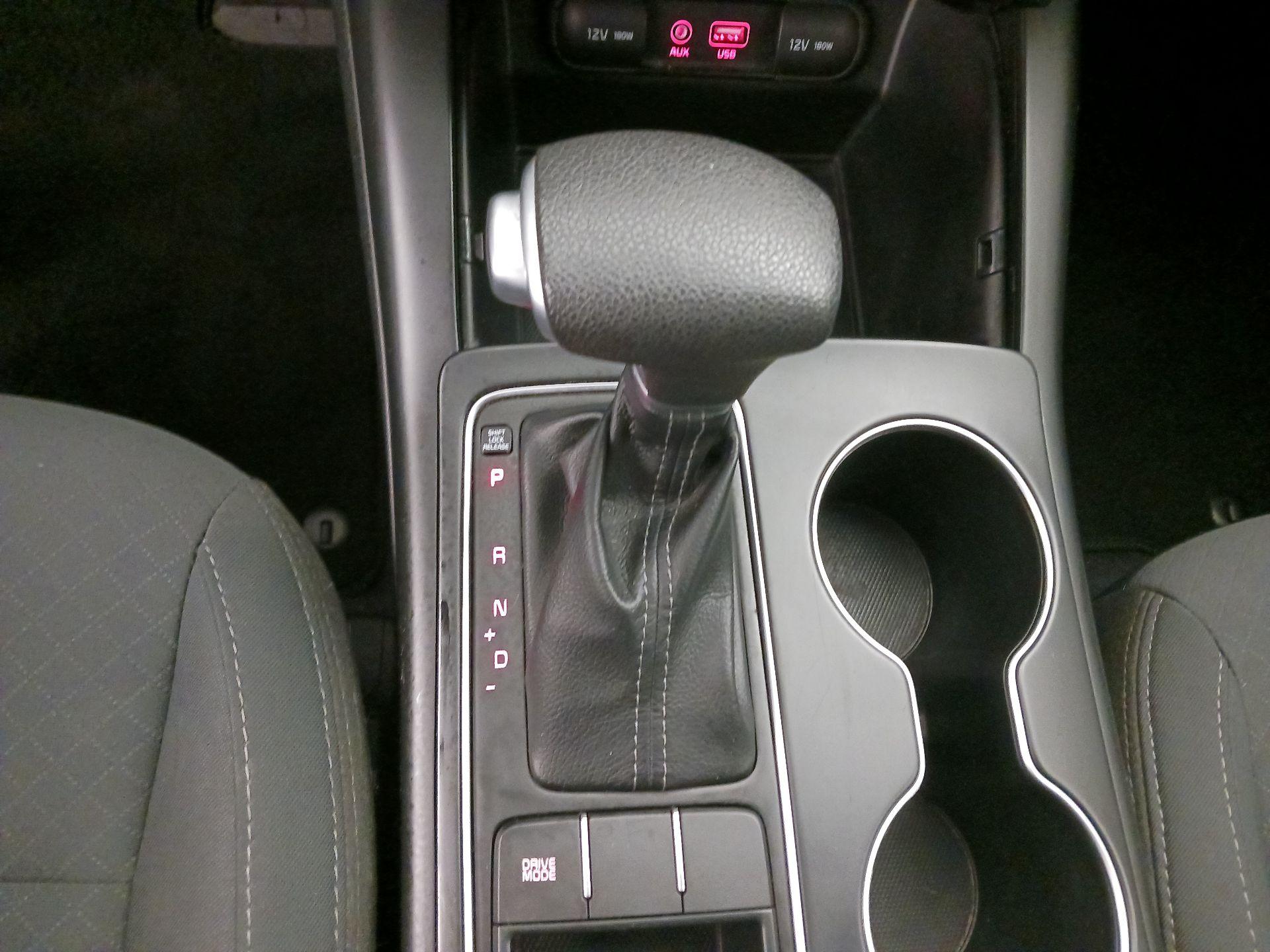 Thumbnail: 2020 Kia Sorento - 17