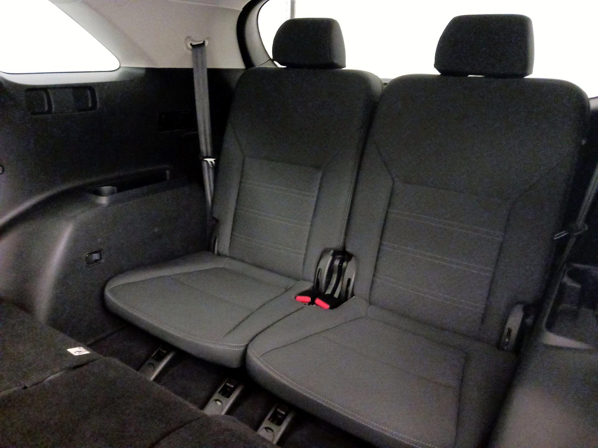 Thumbnail: 2020 Kia Sorento - 20