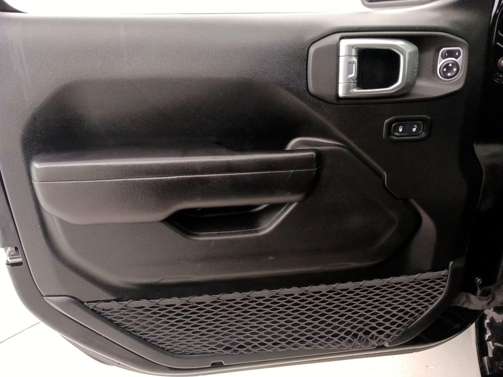 Thumbnail: 2021 Jeep Wrangler - 12