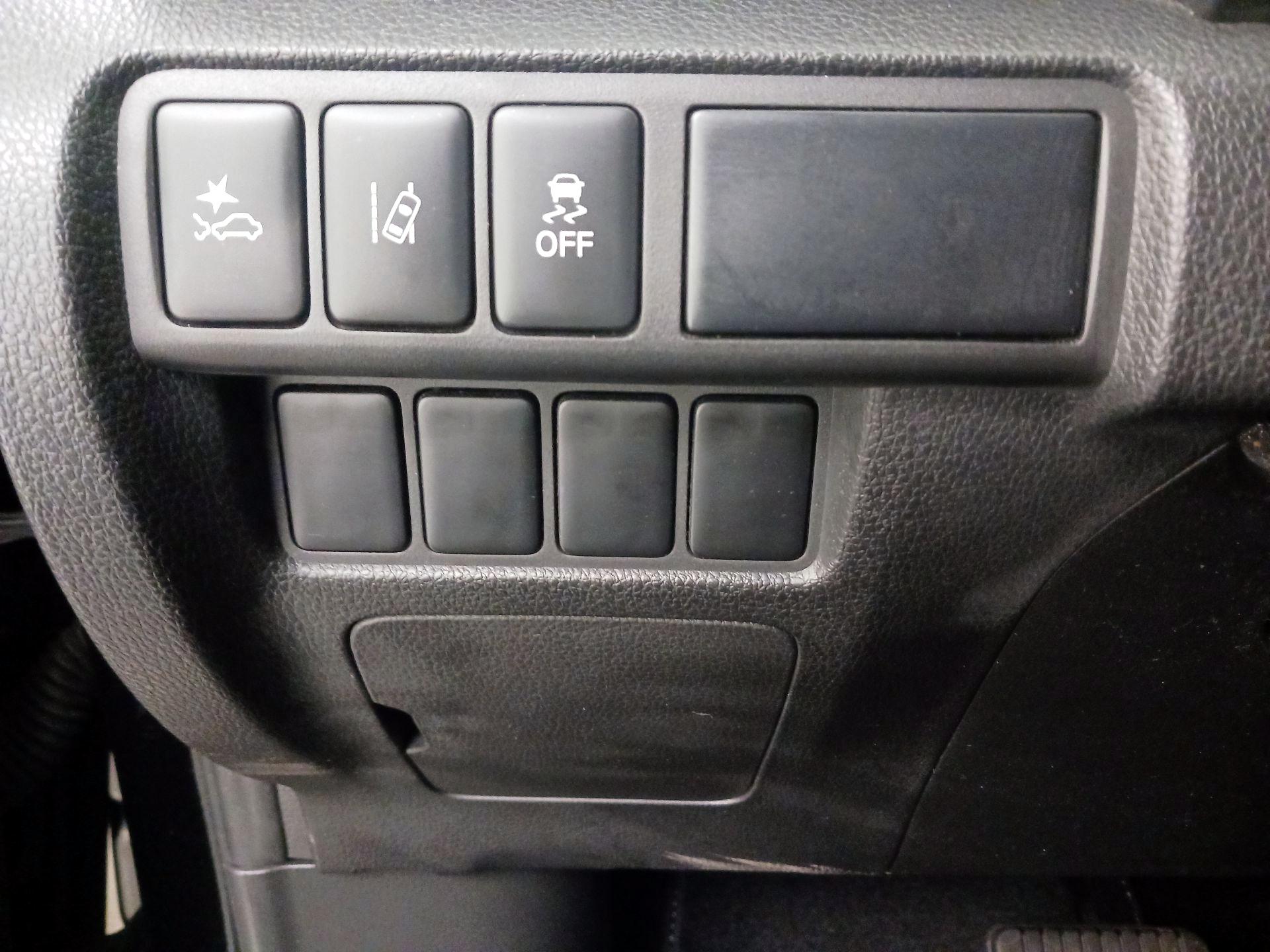 Thumbnail: 2023 Mitsubishi Eclipse Cross - 13