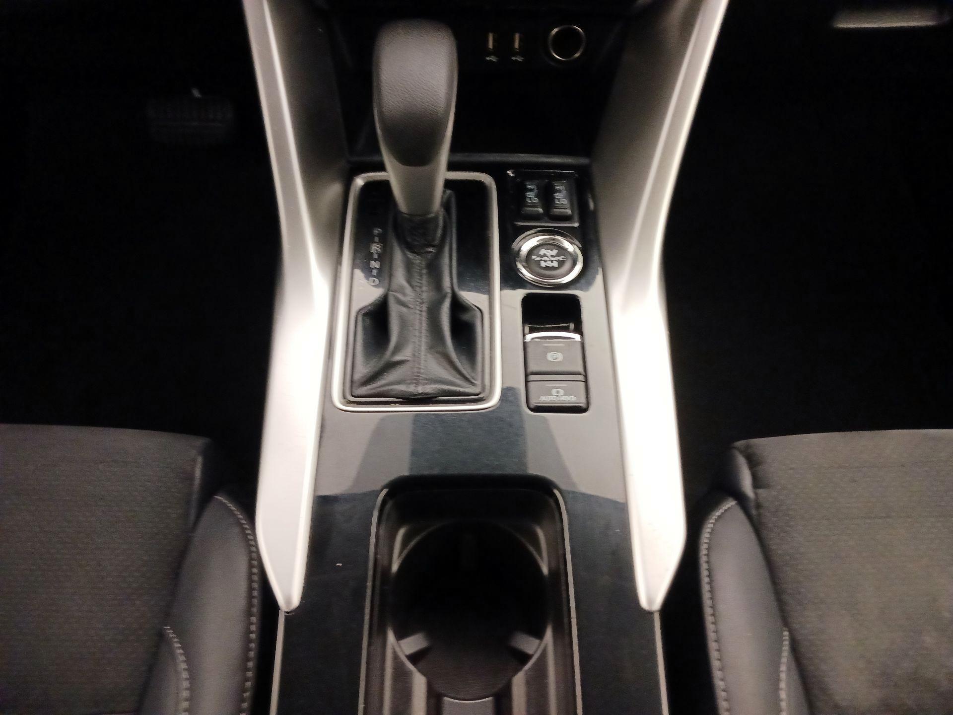 Thumbnail: 2023 Mitsubishi Eclipse Cross - 18