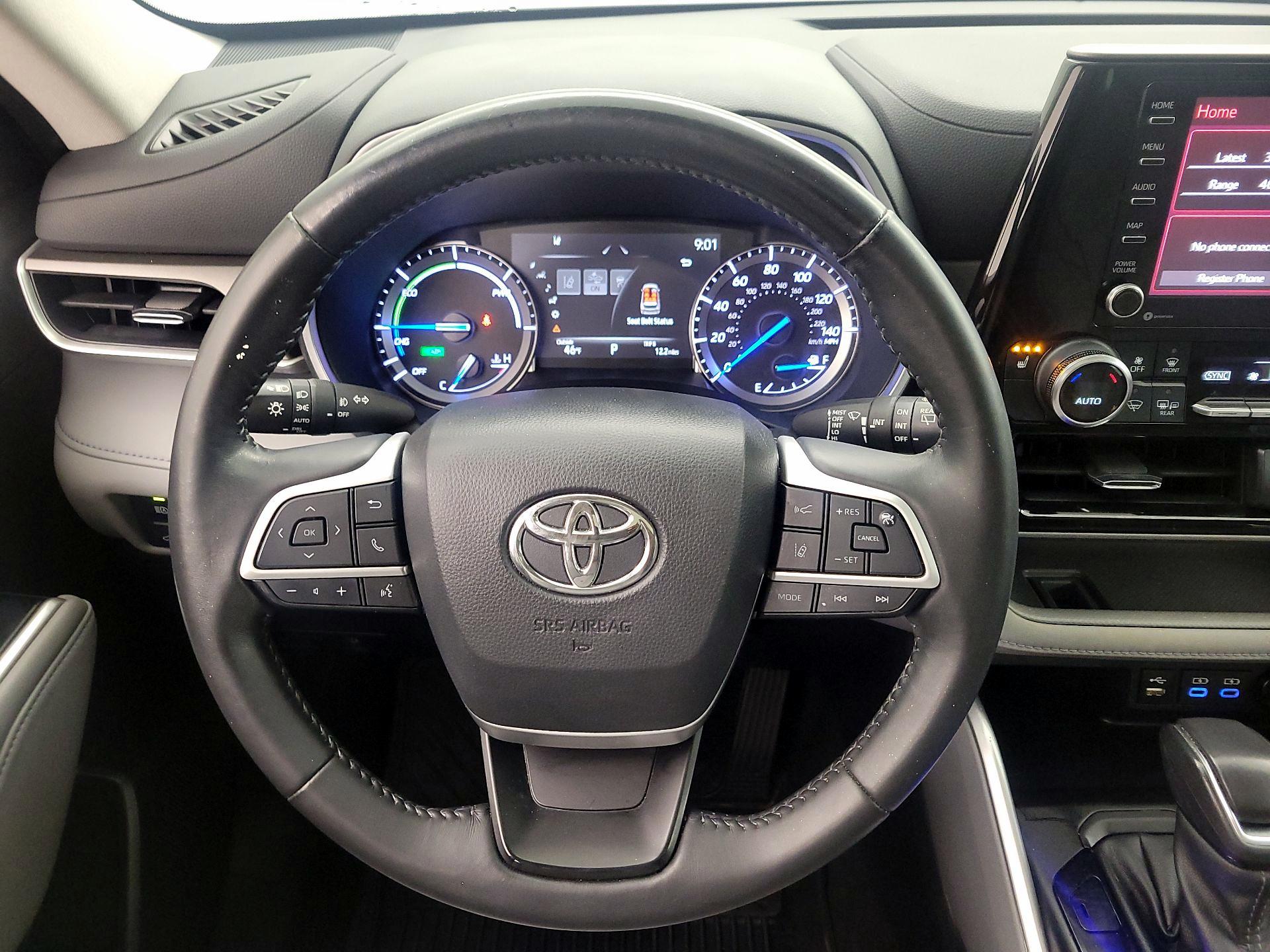 Thumbnail: 2022 Toyota Highlander - 10