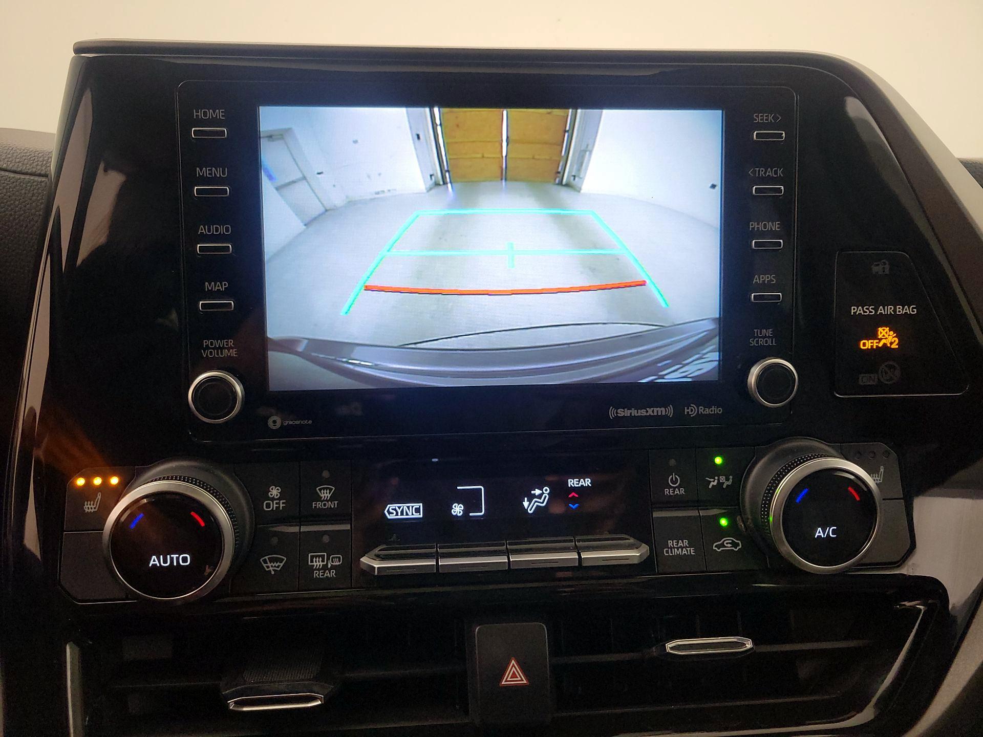 Thumbnail: 2022 Toyota Highlander - 14