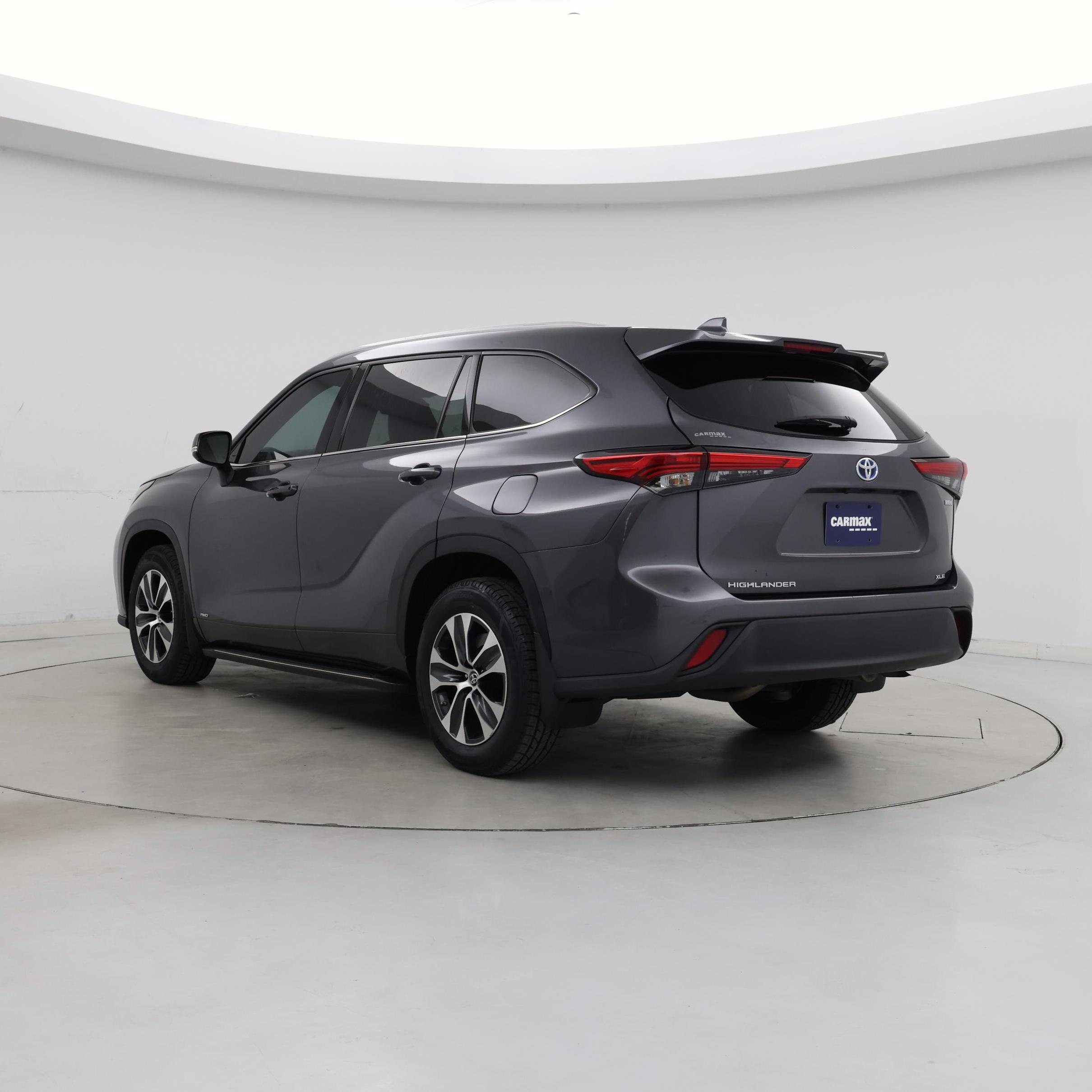 Thumbnail: 2022 Toyota Highlander - 2