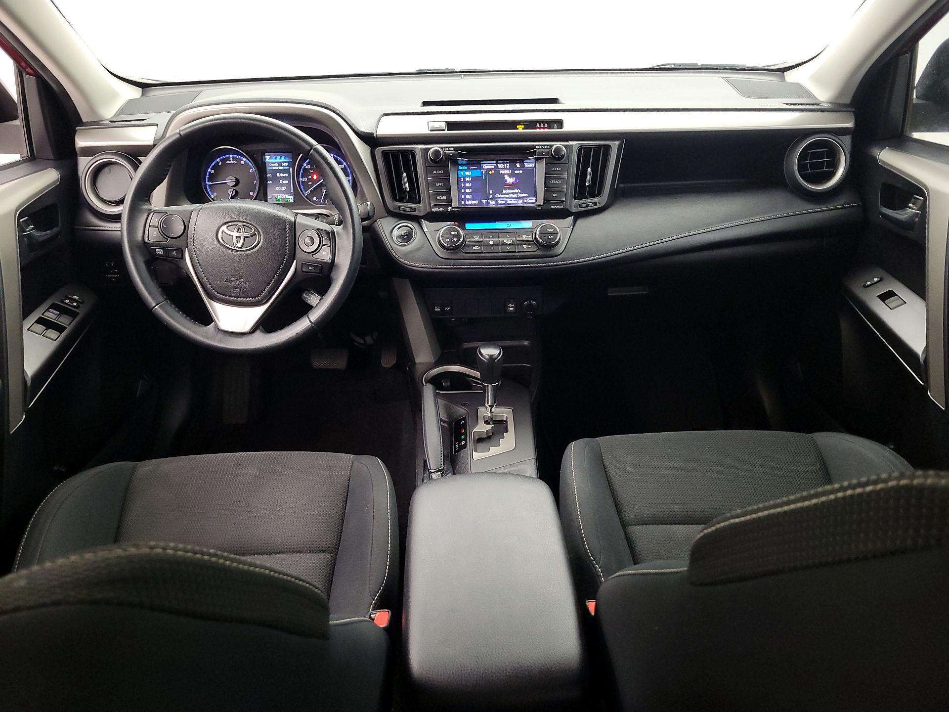 Thumbnail: 2018 Toyota RAV4 - 9