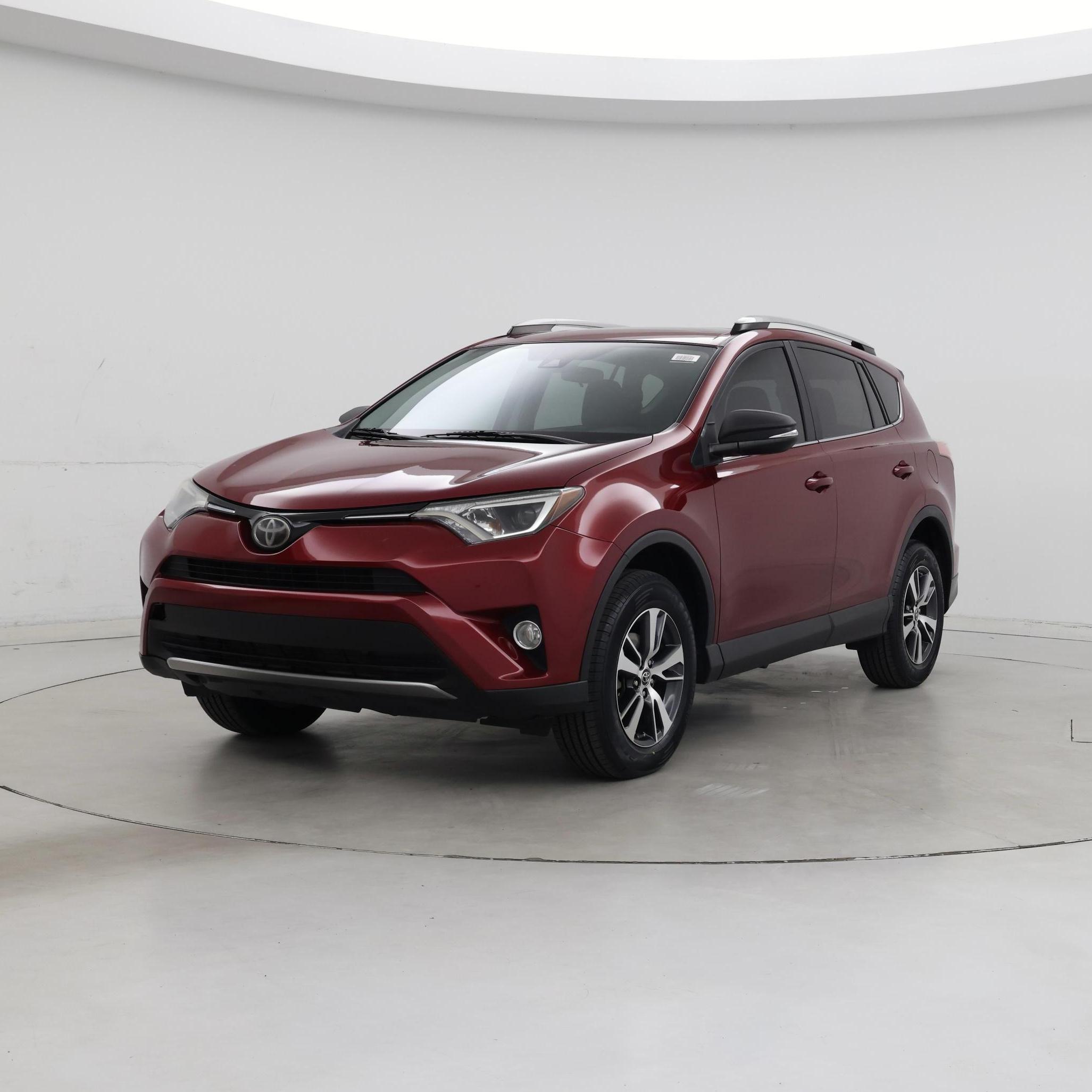 Thumbnail: 2018 Toyota RAV4 - 4