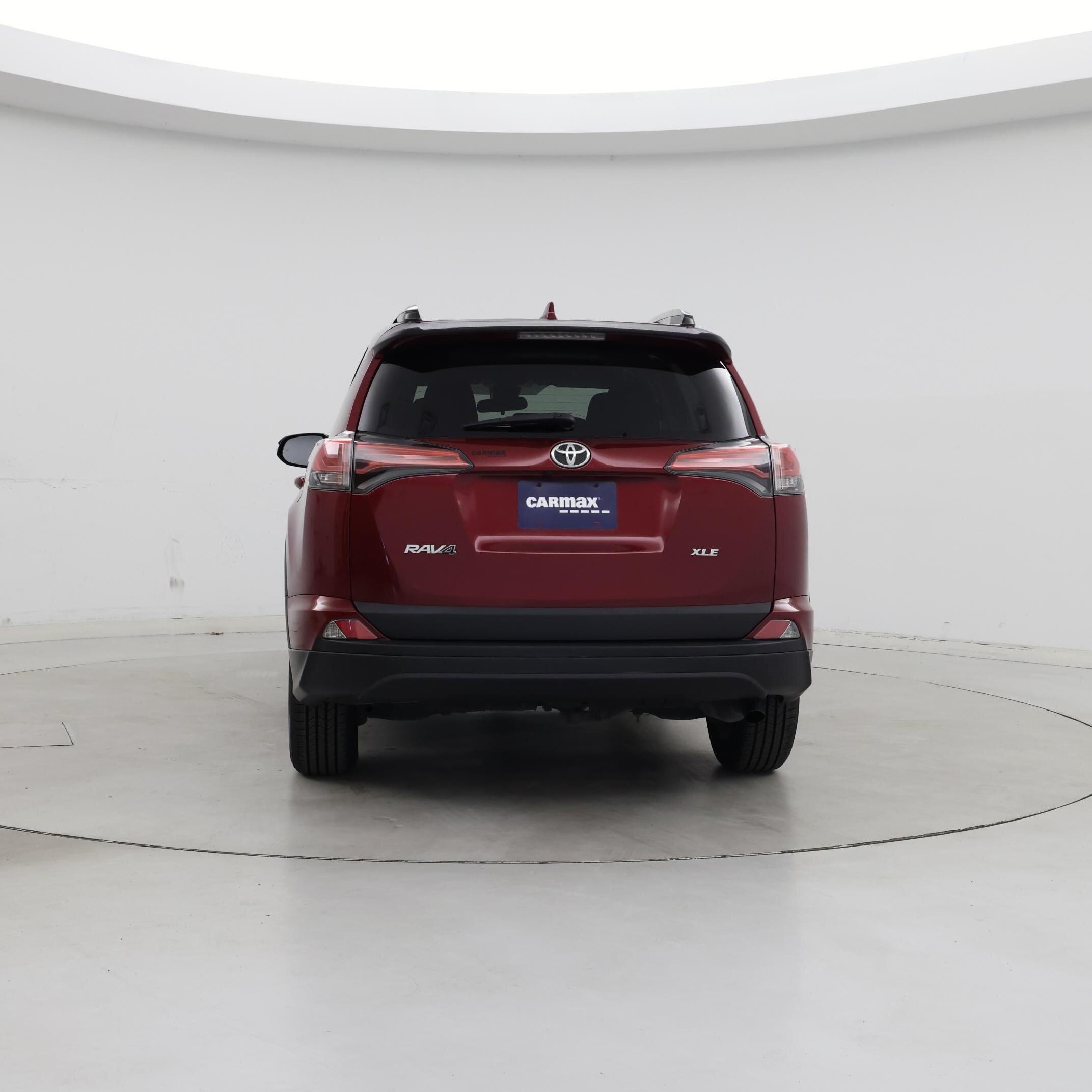 Thumbnail: 2018 Toyota RAV4 - 6