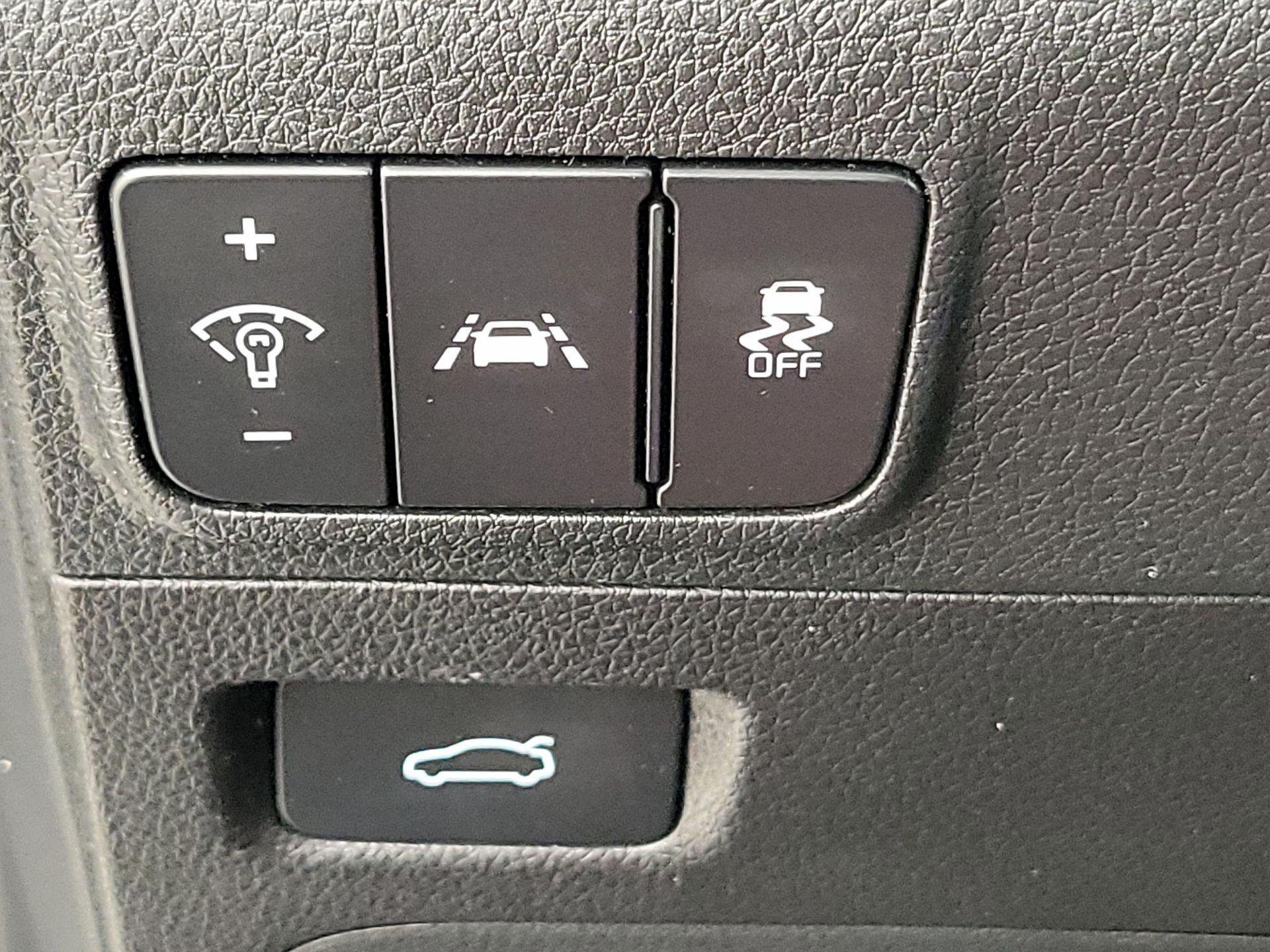 Thumbnail: 2021 Kia K5 - 13