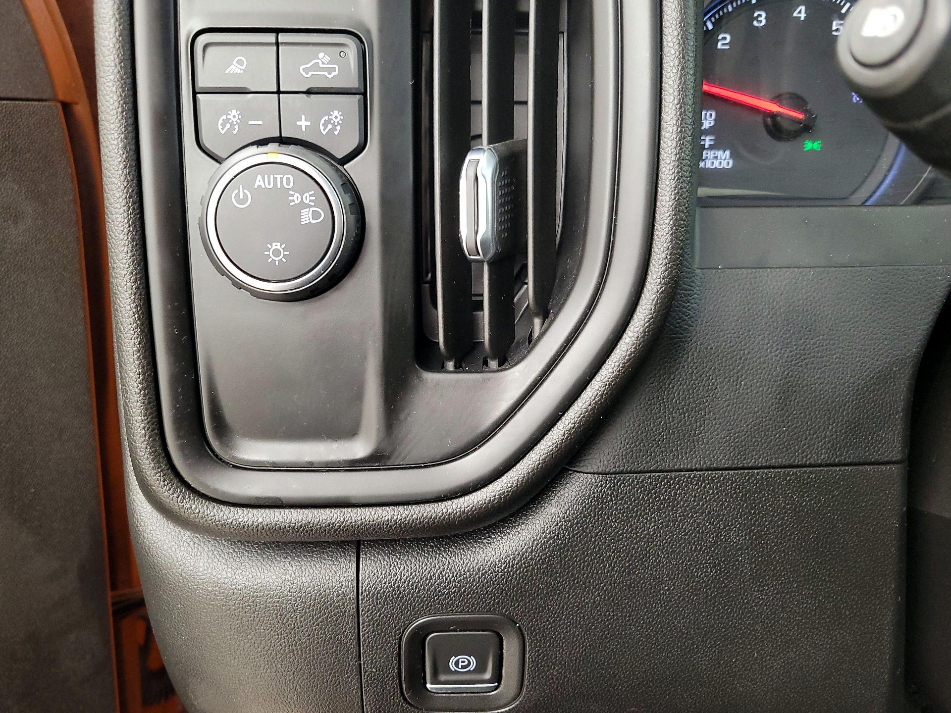 Thumbnail: 2023 Chevrolet Silverado 1500 - 13