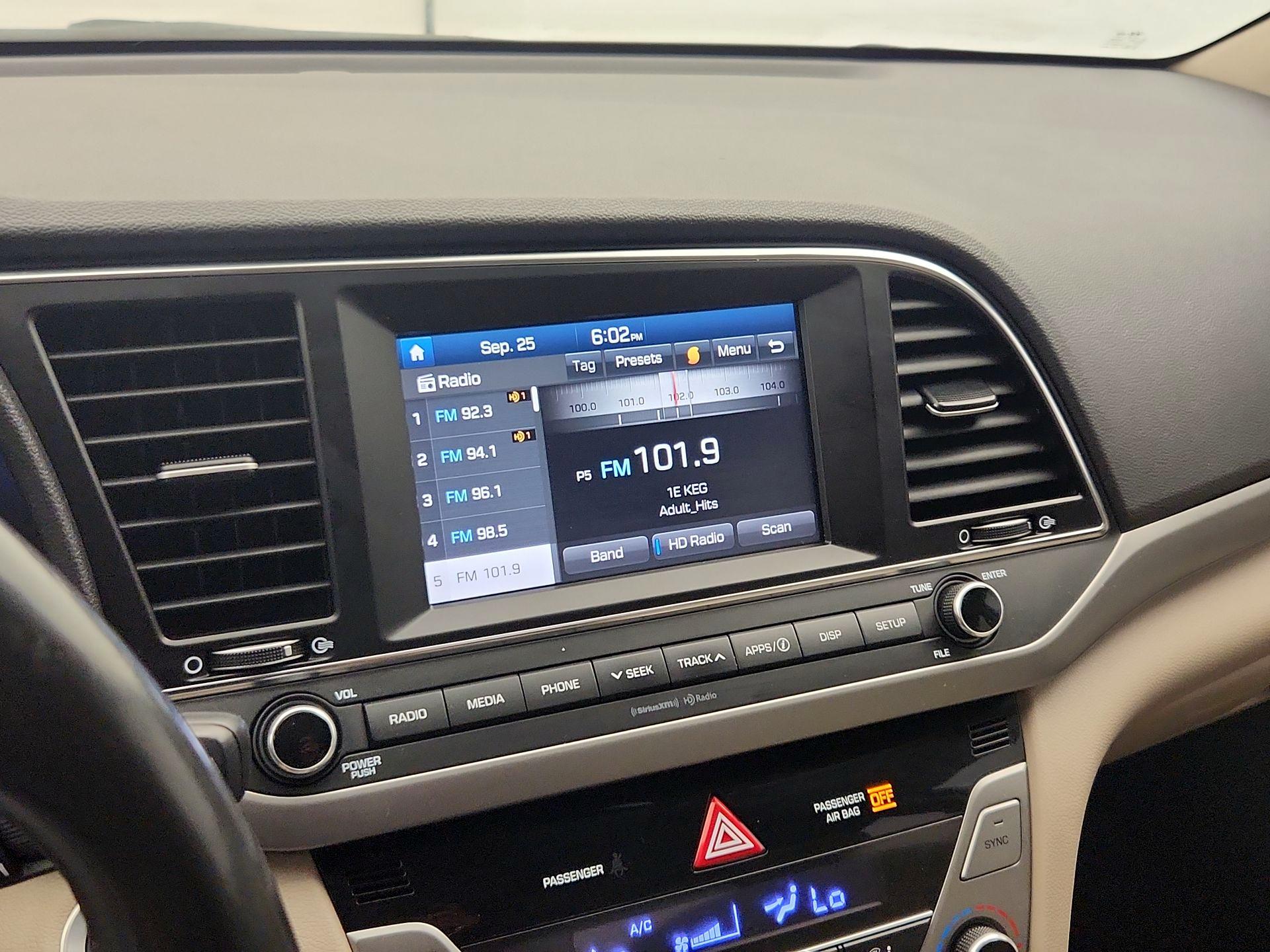 Thumbnail: 2017 Hyundai Elantra - 15