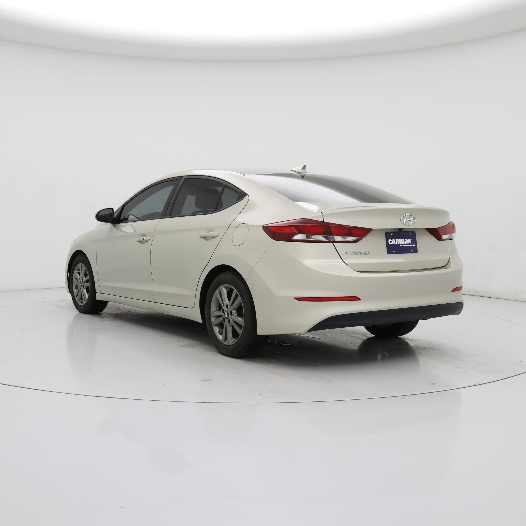 Thumbnail: 2017 Hyundai Elantra - 2