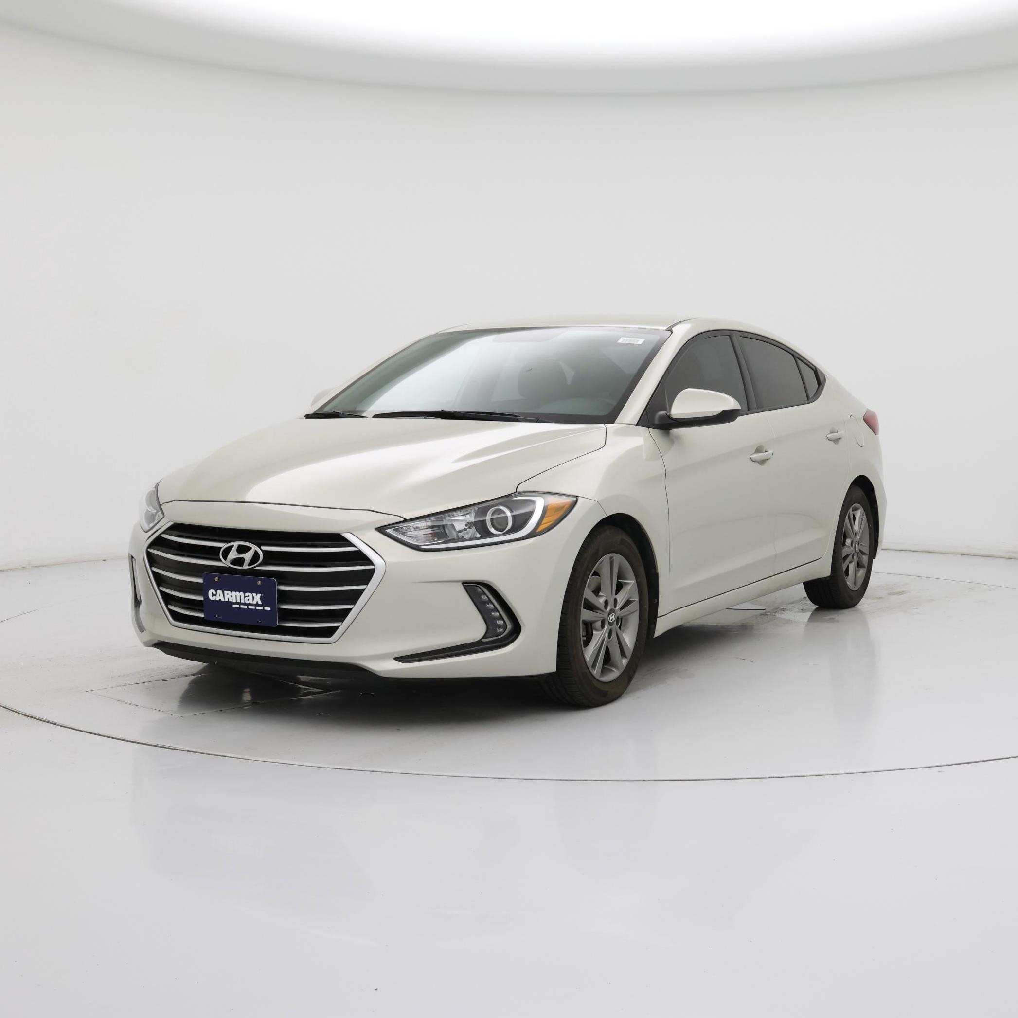 Thumbnail: 2017 Hyundai Elantra - 4