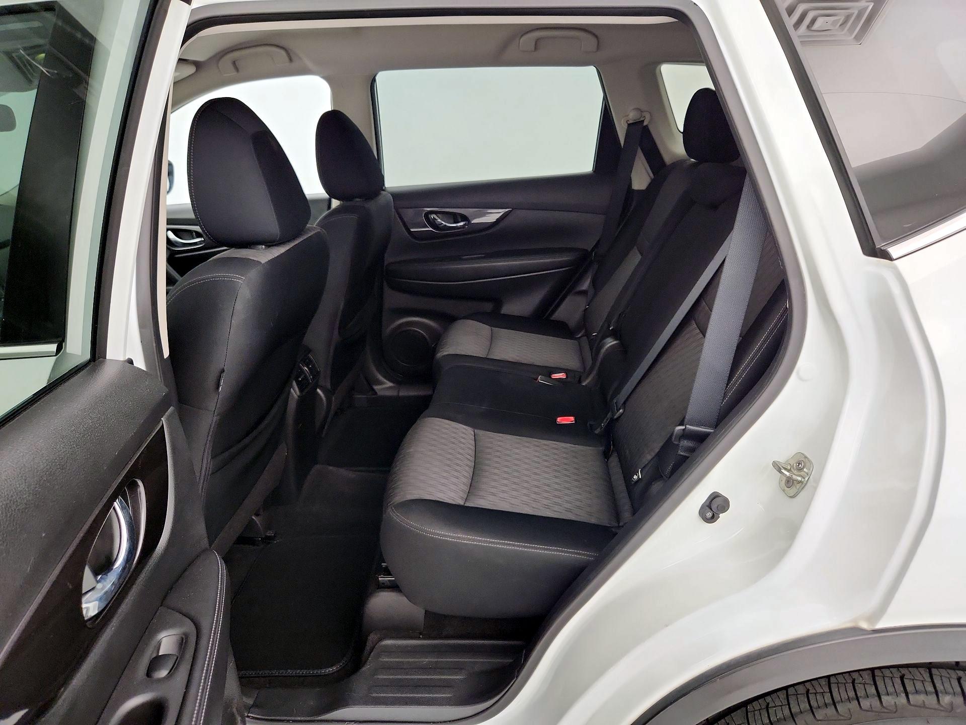 Thumbnail: 2020 Nissan Rogue - 19