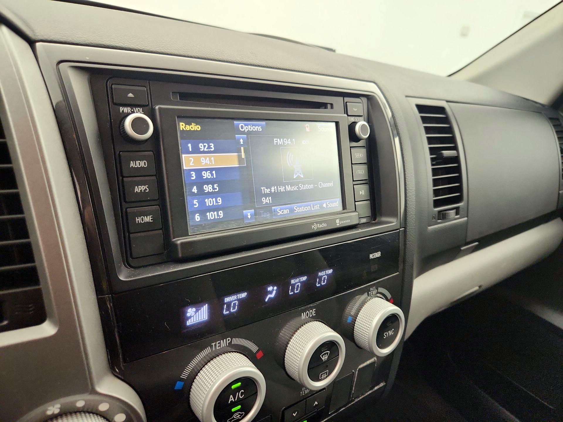 Thumbnail: 2014 Toyota Sequoia - 16