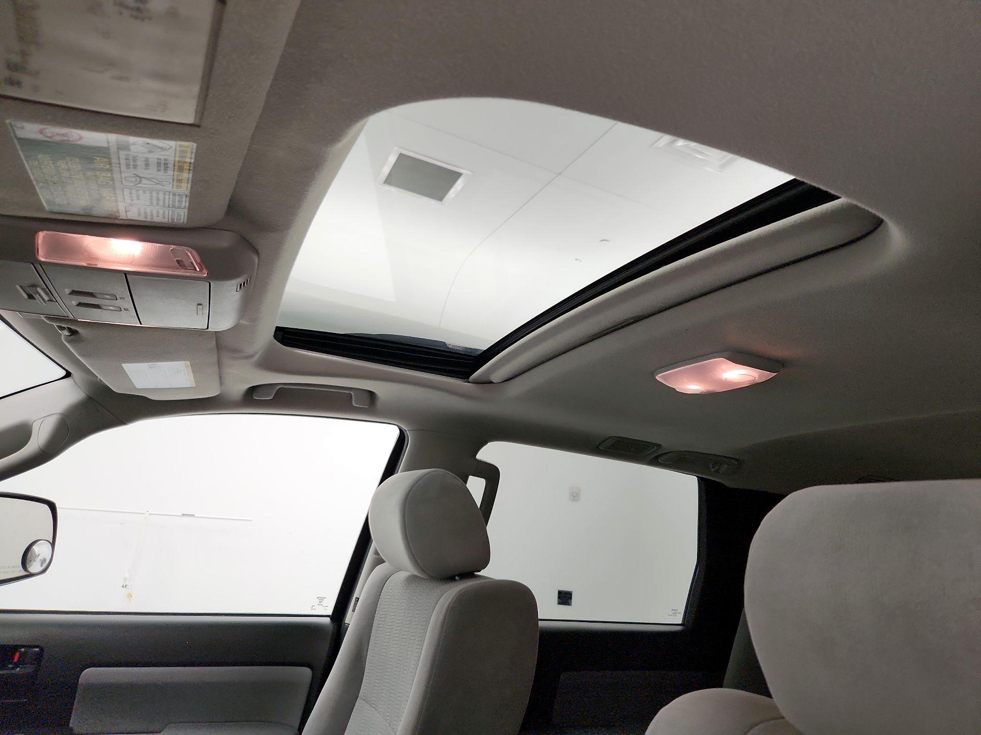 Thumbnail: 2014 Toyota Sequoia - 20