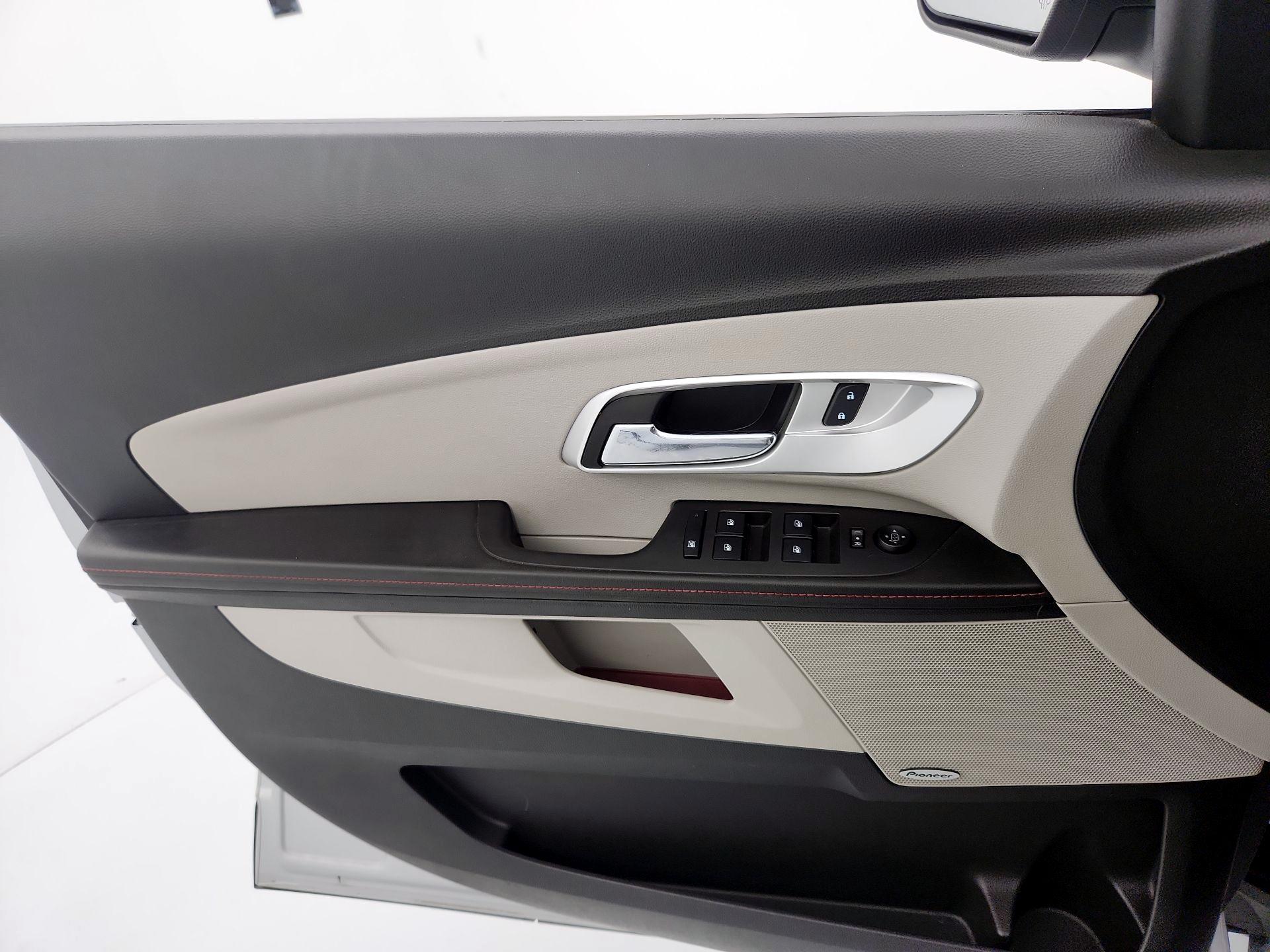 Thumbnail: 2015 Chevrolet Equinox - 12