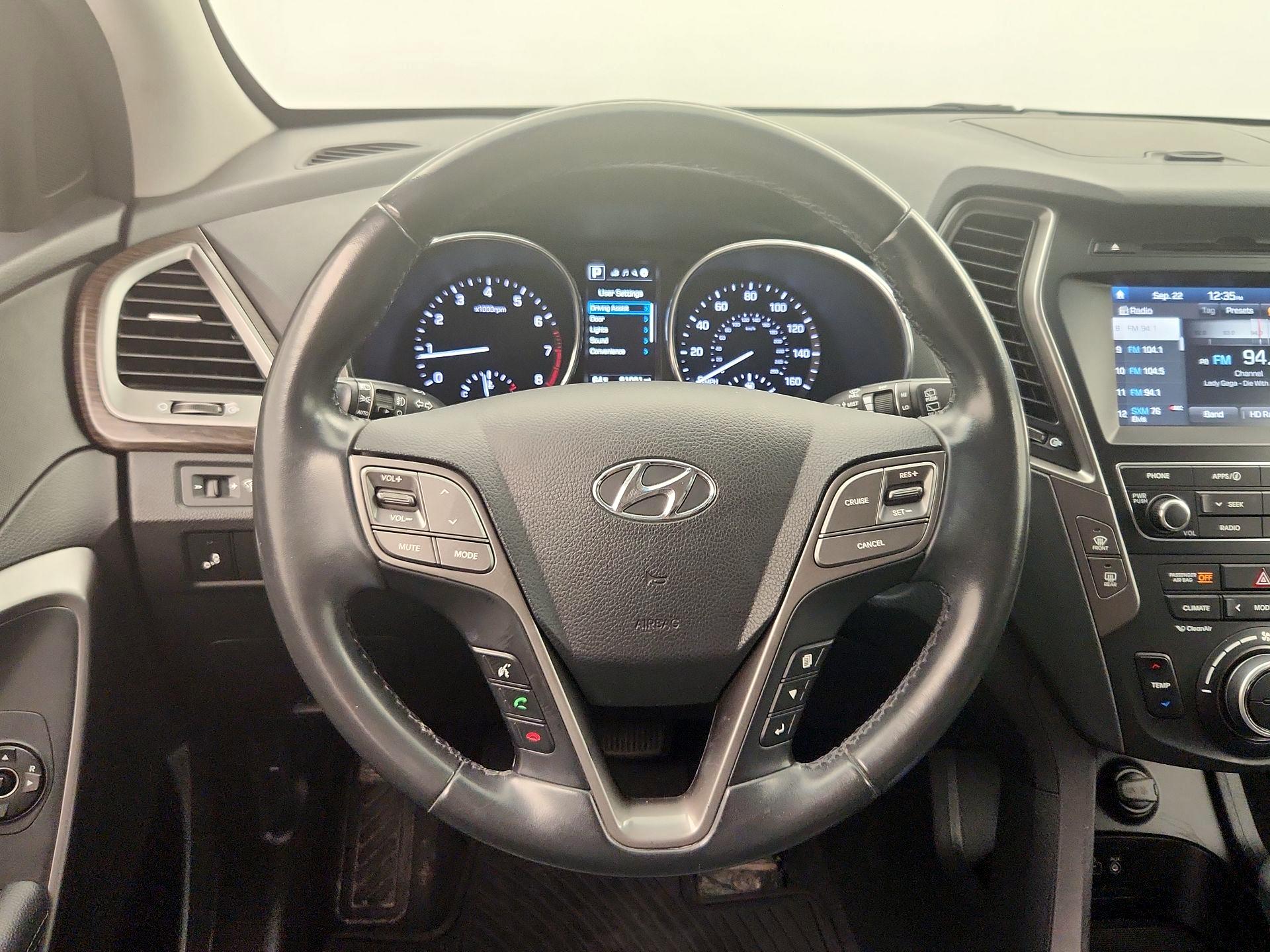 Thumbnail: 2017 Hyundai Santa Fe - 10