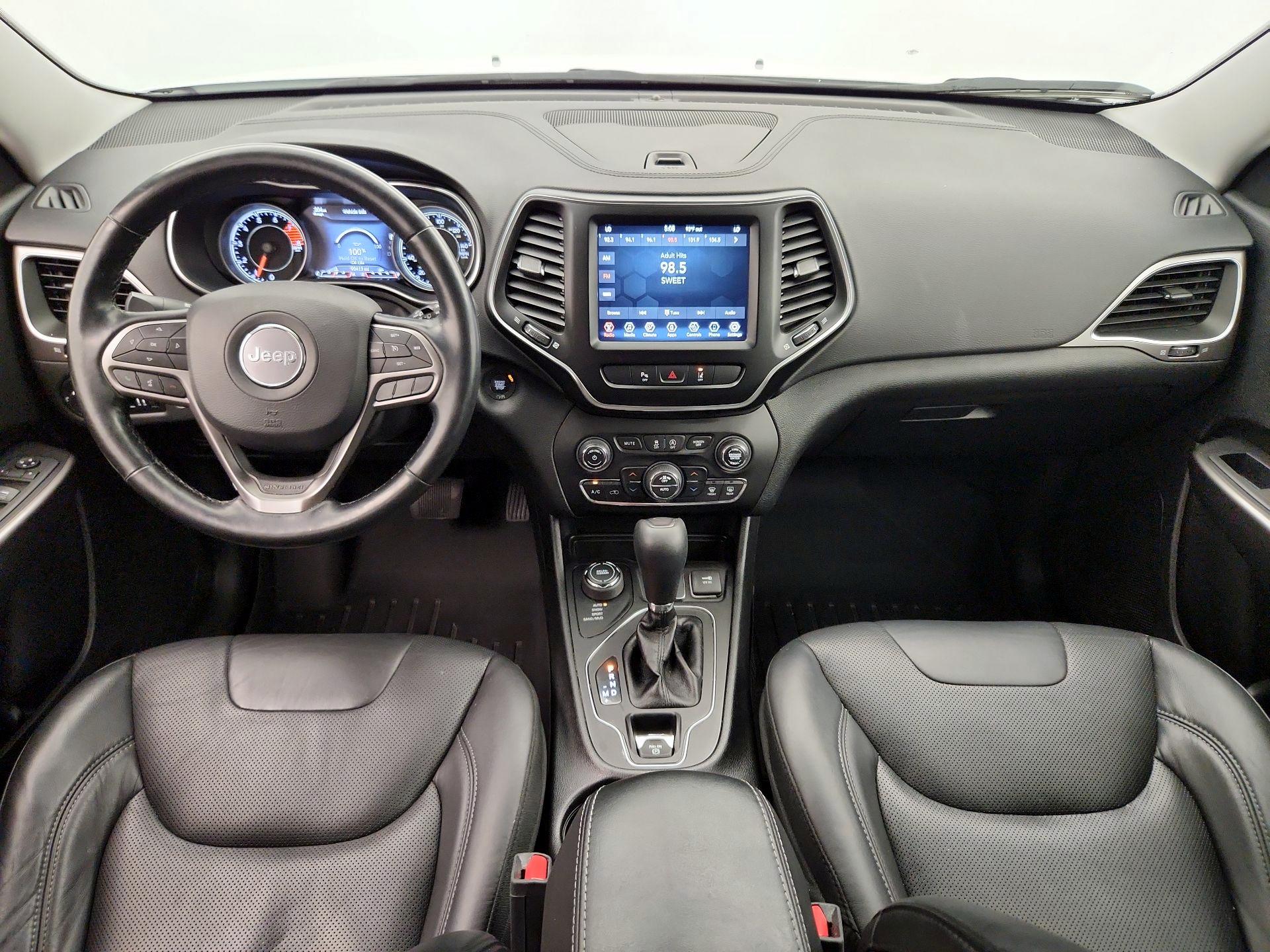 Thumbnail: 2021 Jeep Cherokee - 9