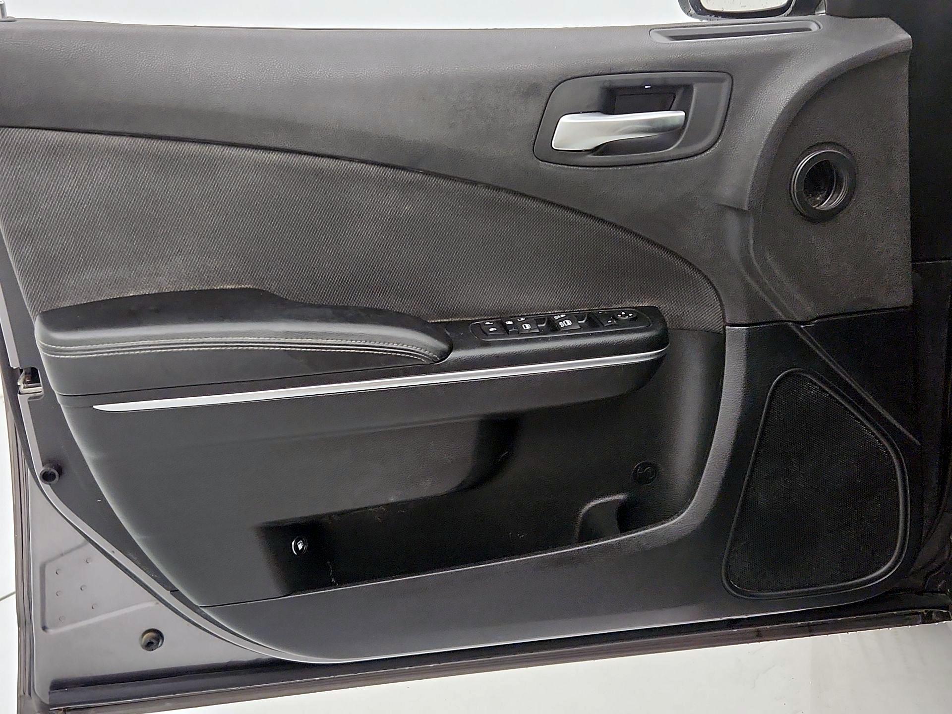Thumbnail: 2015 Dodge Charger - 12