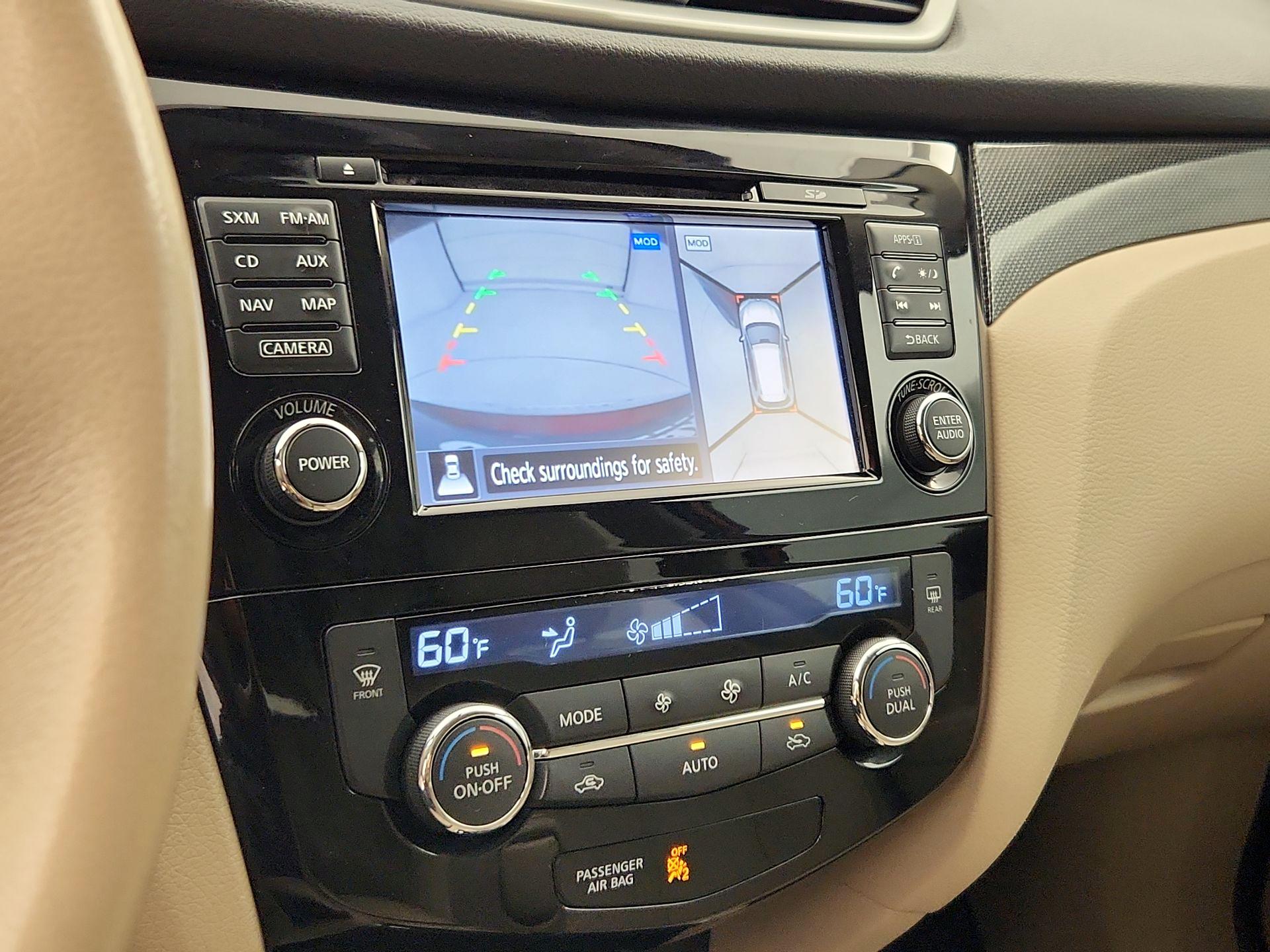 Thumbnail: 2015 Nissan Rogue - 15