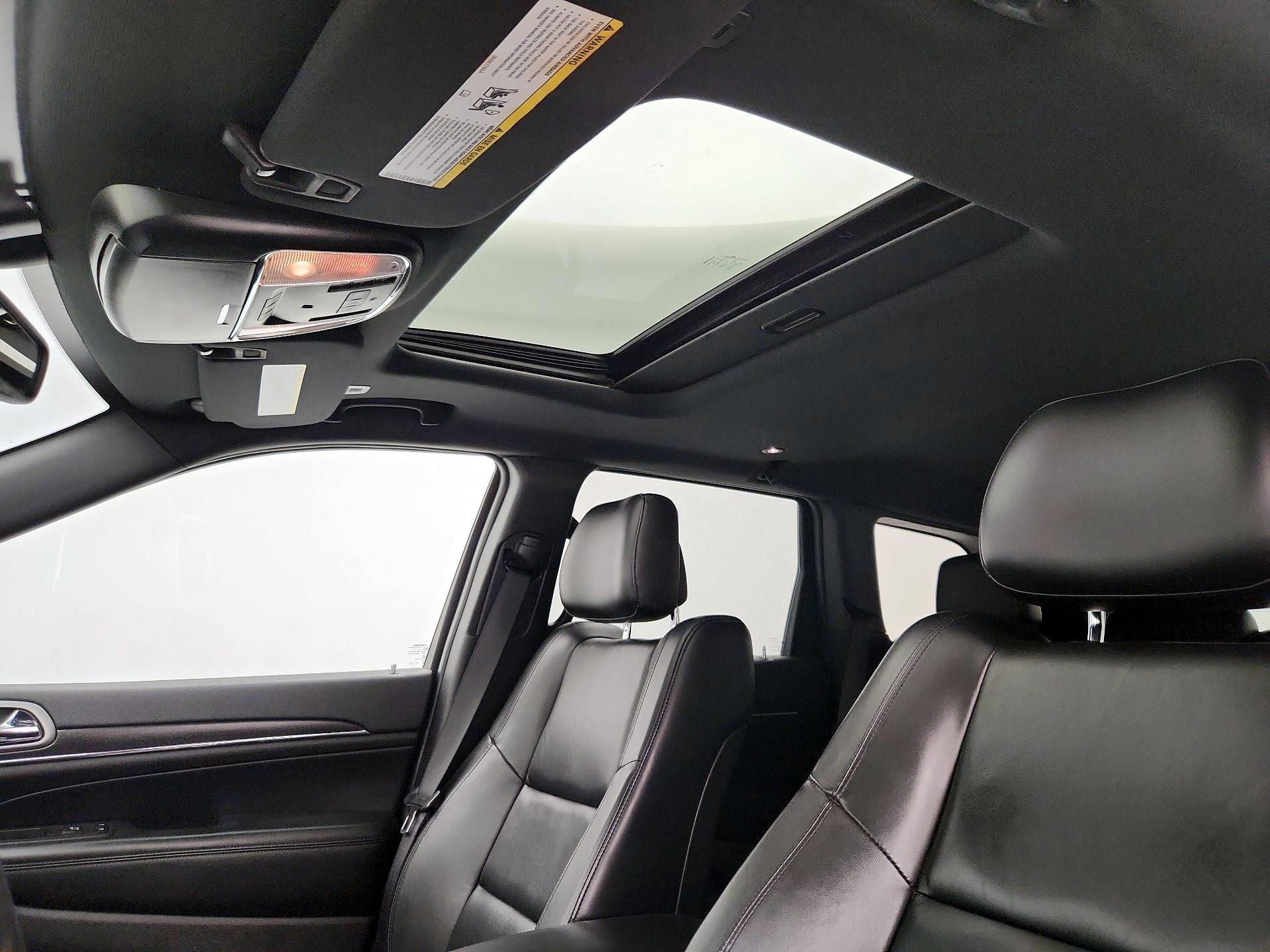 Thumbnail: 2018 Jeep Grand Cherokee - 20