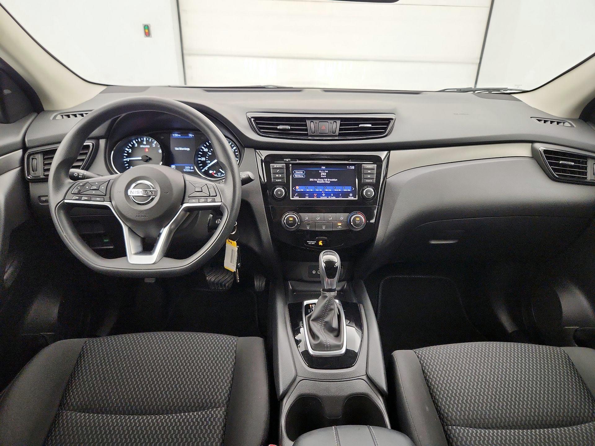 Thumbnail: 2019 Nissan Rogue Sport - 9