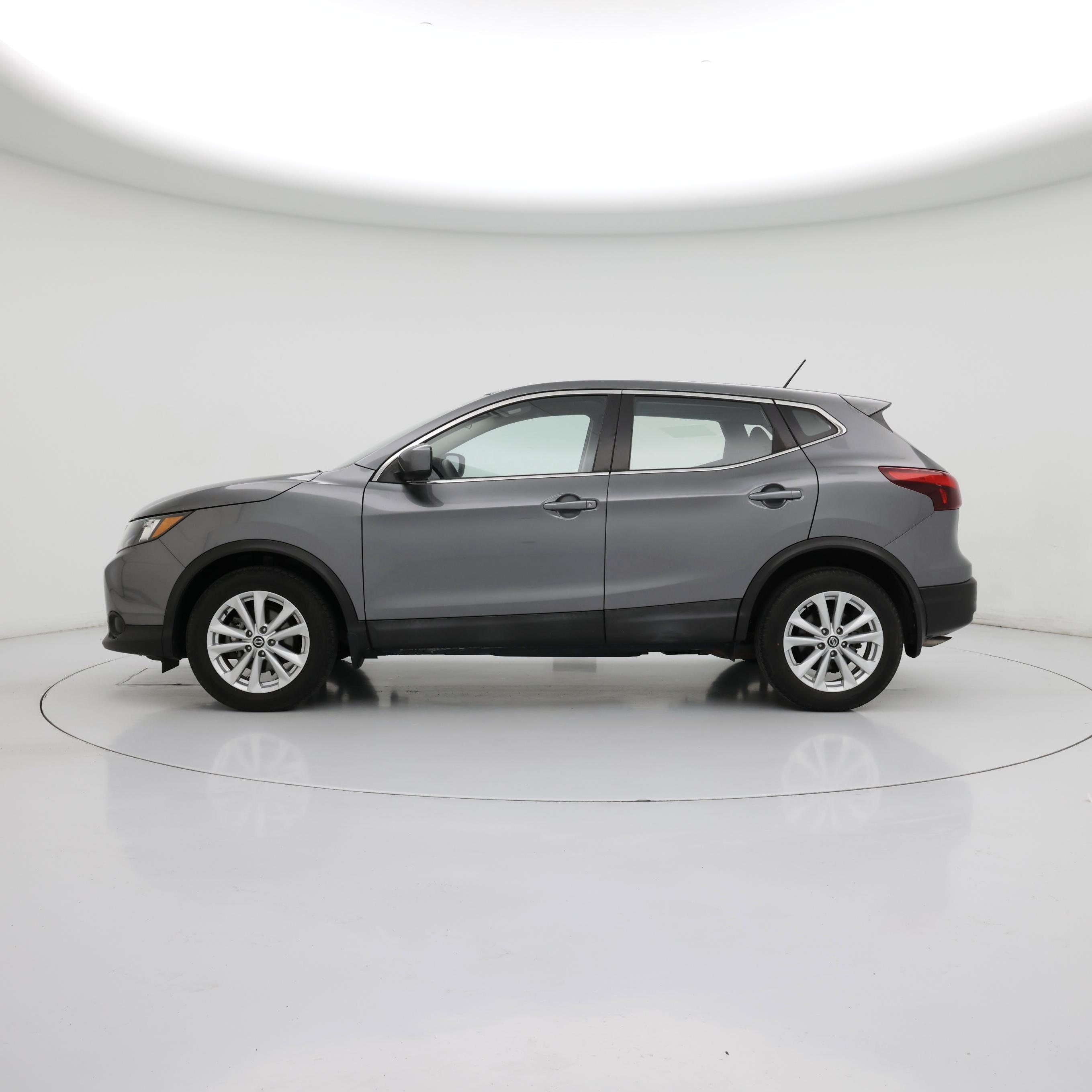 Thumbnail: 2019 Nissan Rogue Sport - 3
