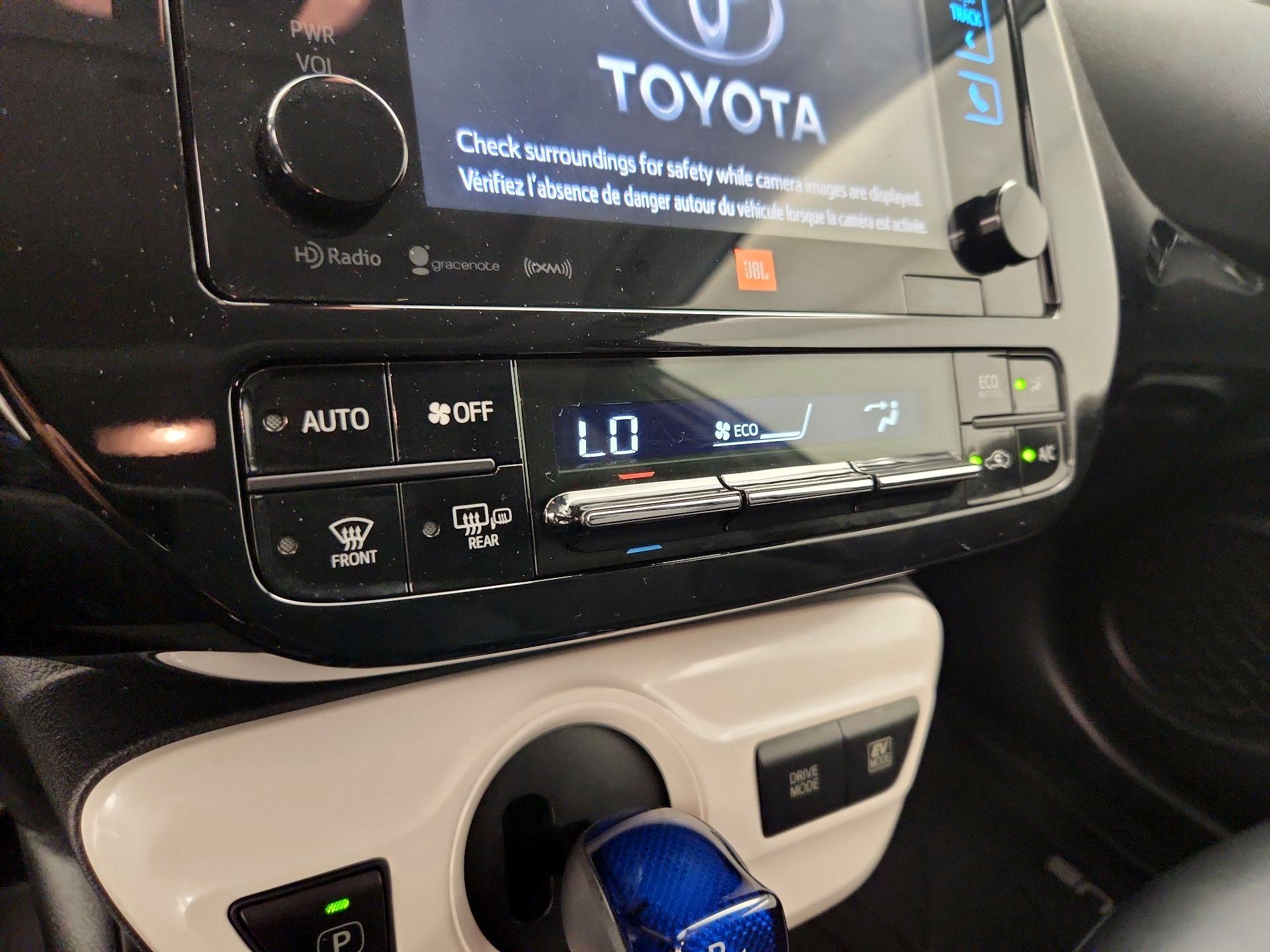 Thumbnail: 2017 Toyota Prius - 16
