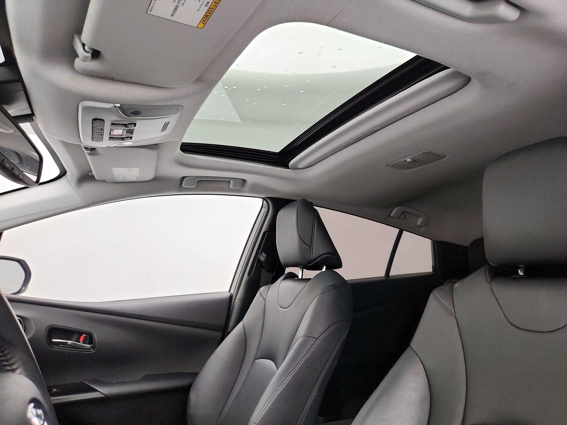 Thumbnail: 2017 Toyota Prius - 19