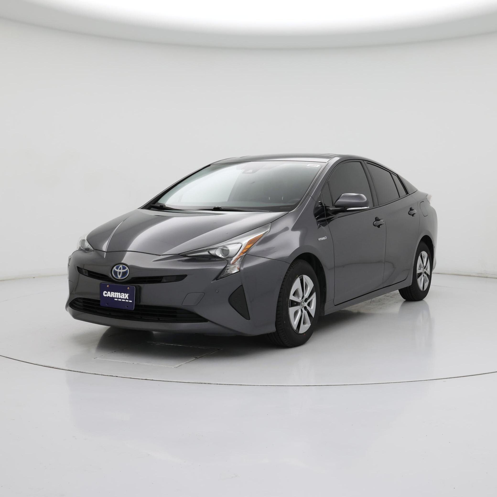 Thumbnail: 2017 Toyota Prius - 4