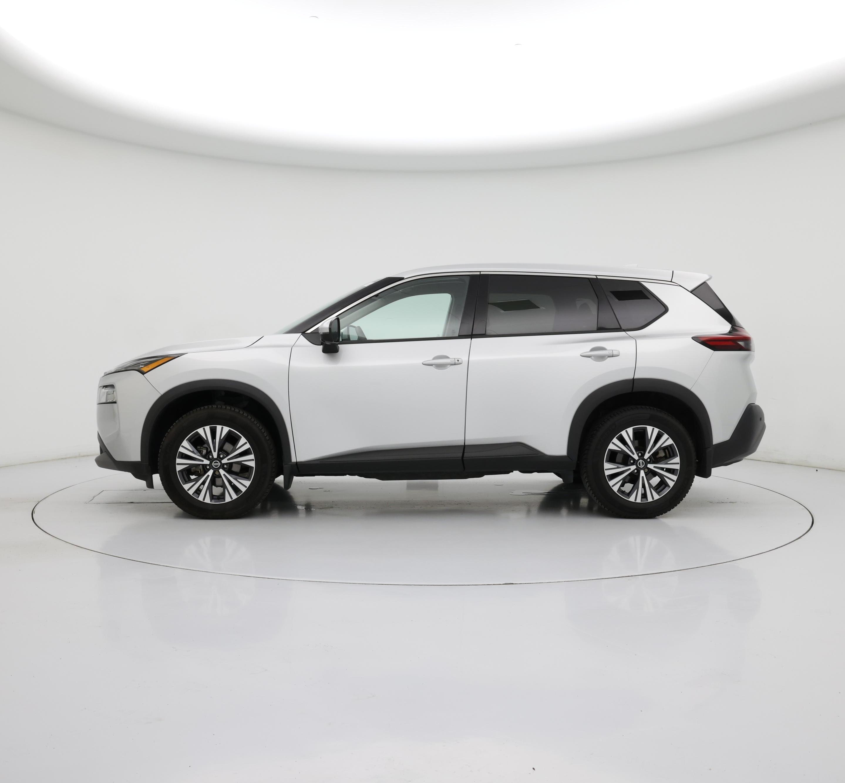 Thumbnail: 2021 Nissan Rogue - 3