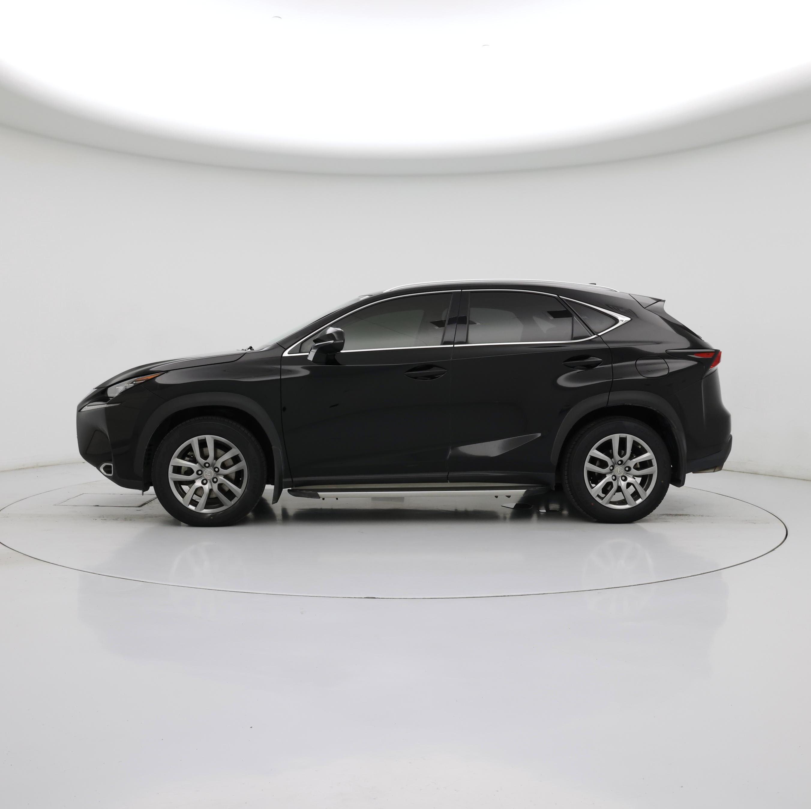 Thumbnail: 2015 Lexus NX - 3