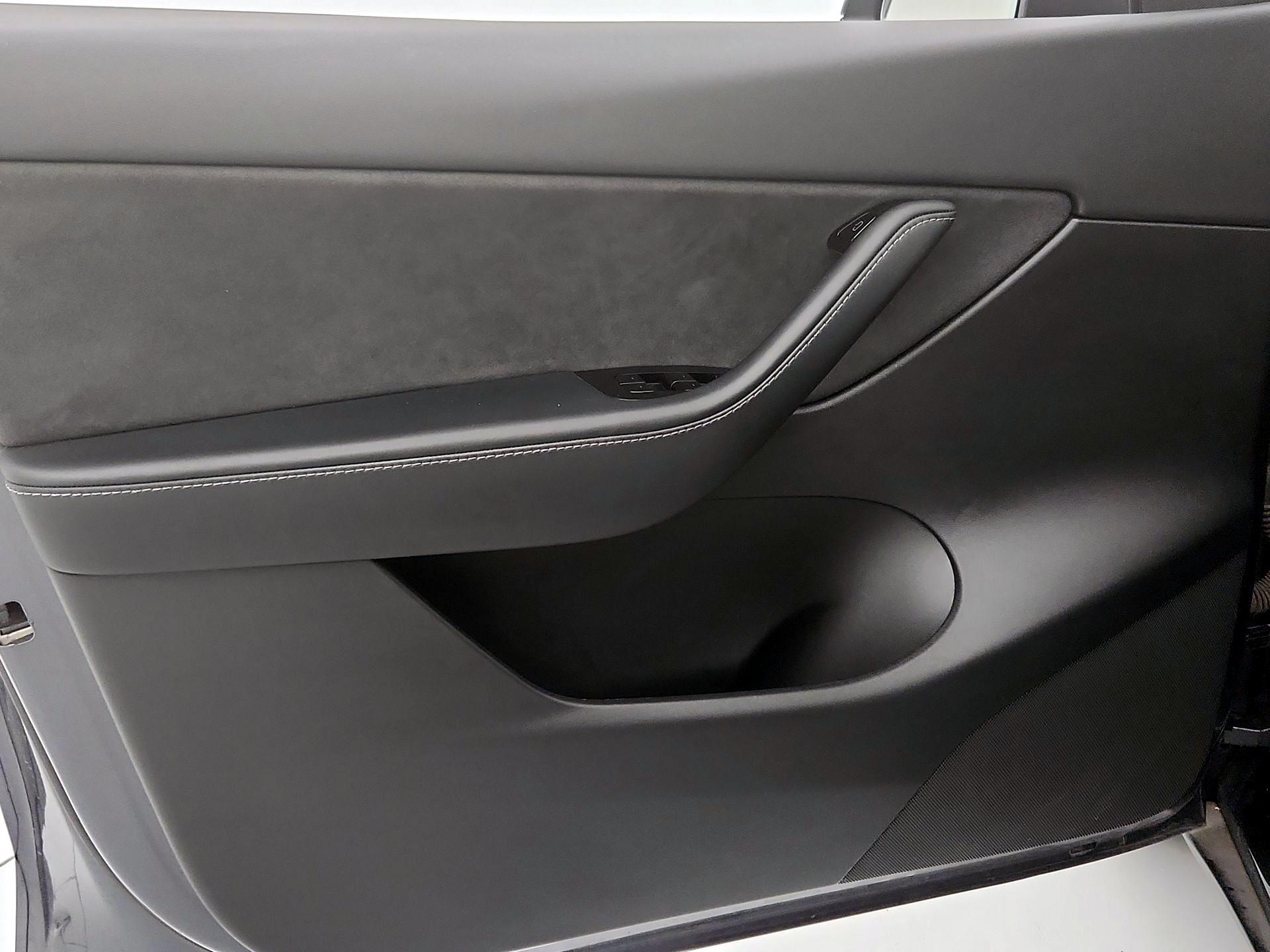 Thumbnail: 2021 Tesla Model Y - 12