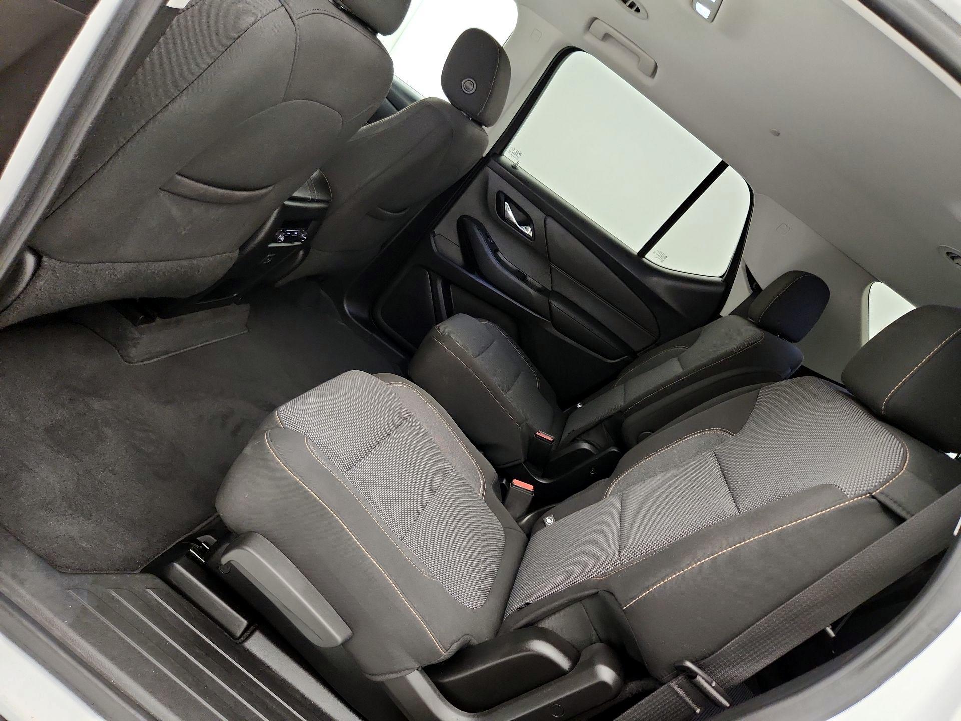 Thumbnail: 2020 Chevrolet Traverse - 19