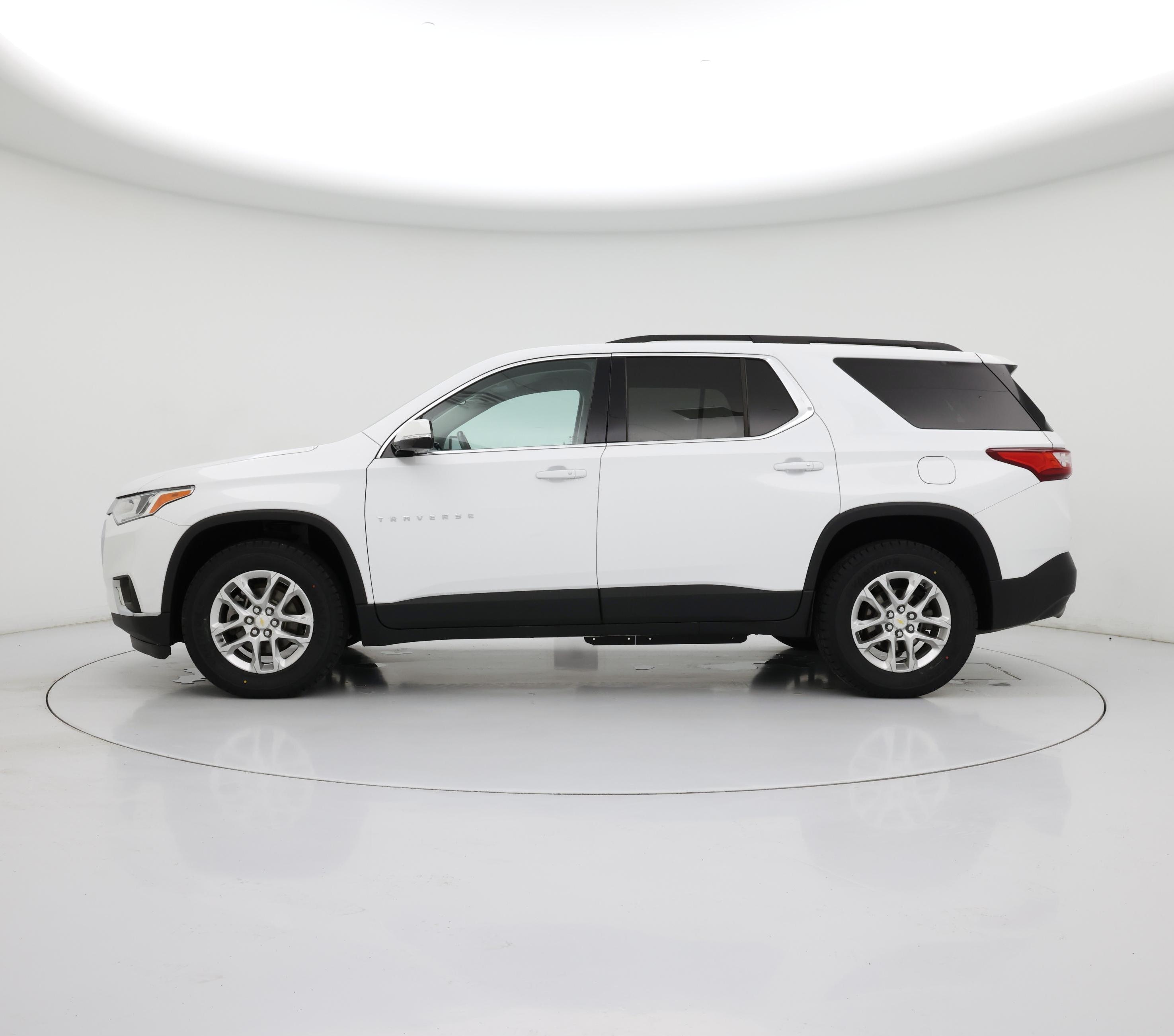 Thumbnail: 2020 Chevrolet Traverse - 3