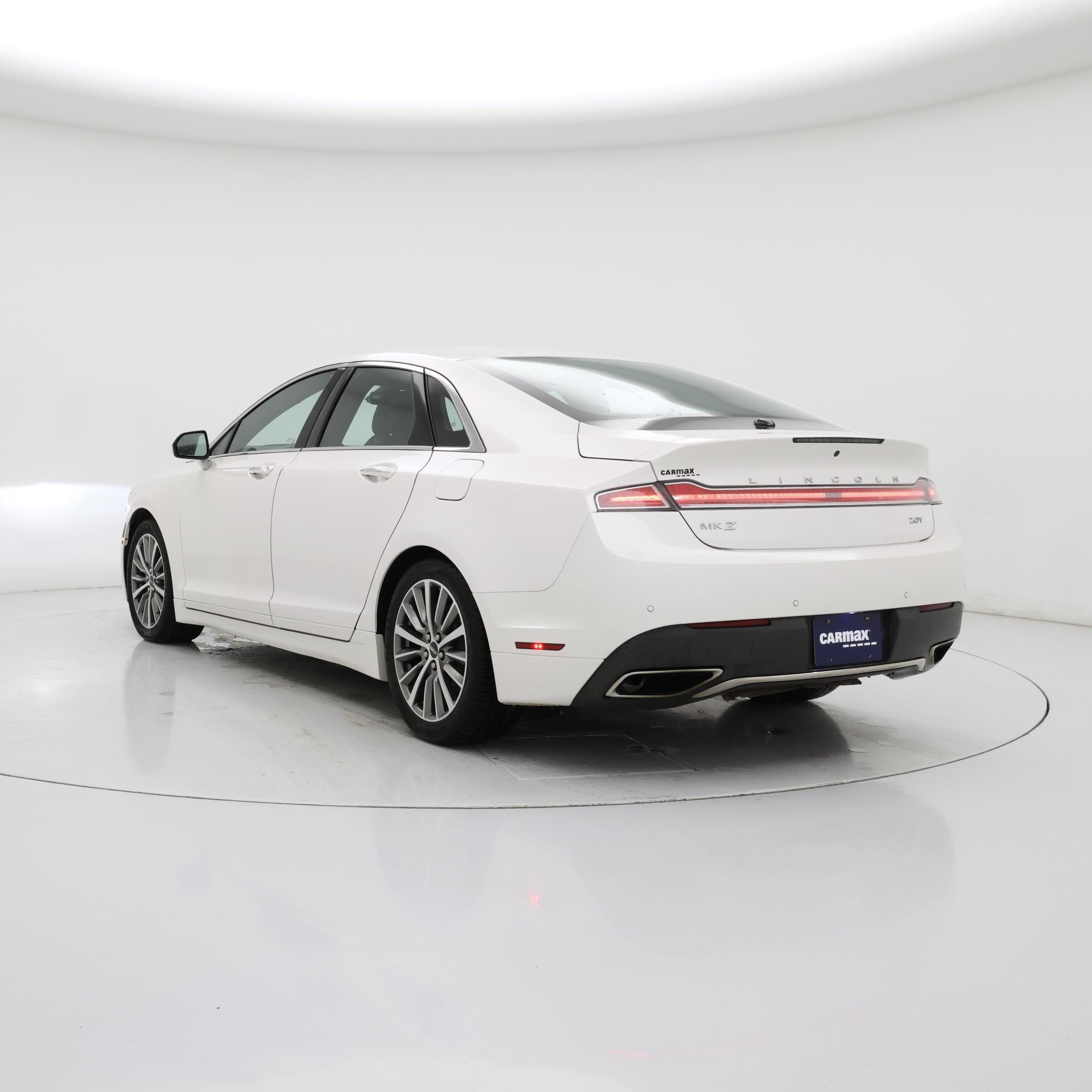 Thumbnail: 2017 Lincoln MKZ - 2