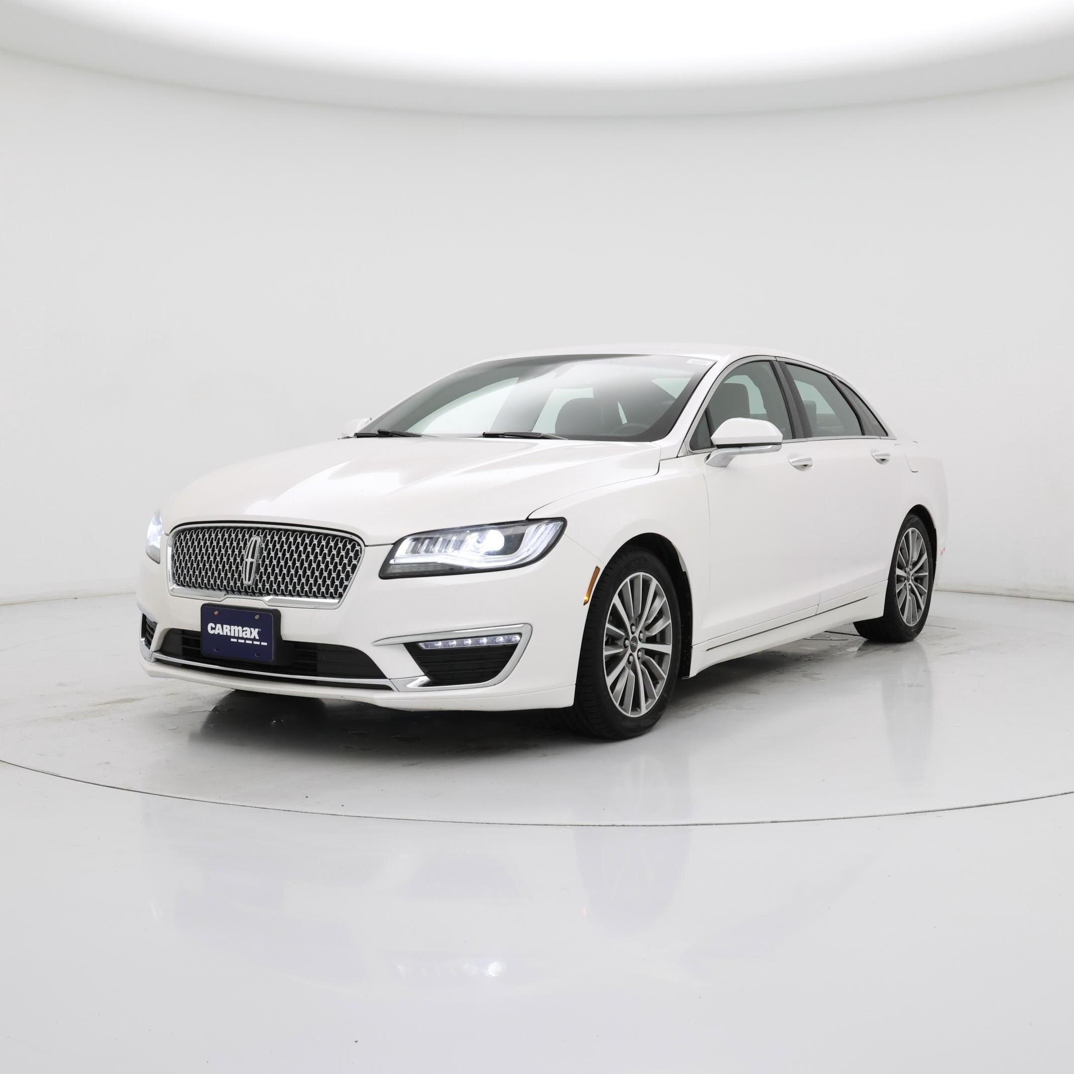 Thumbnail: 2017 Lincoln MKZ - 4