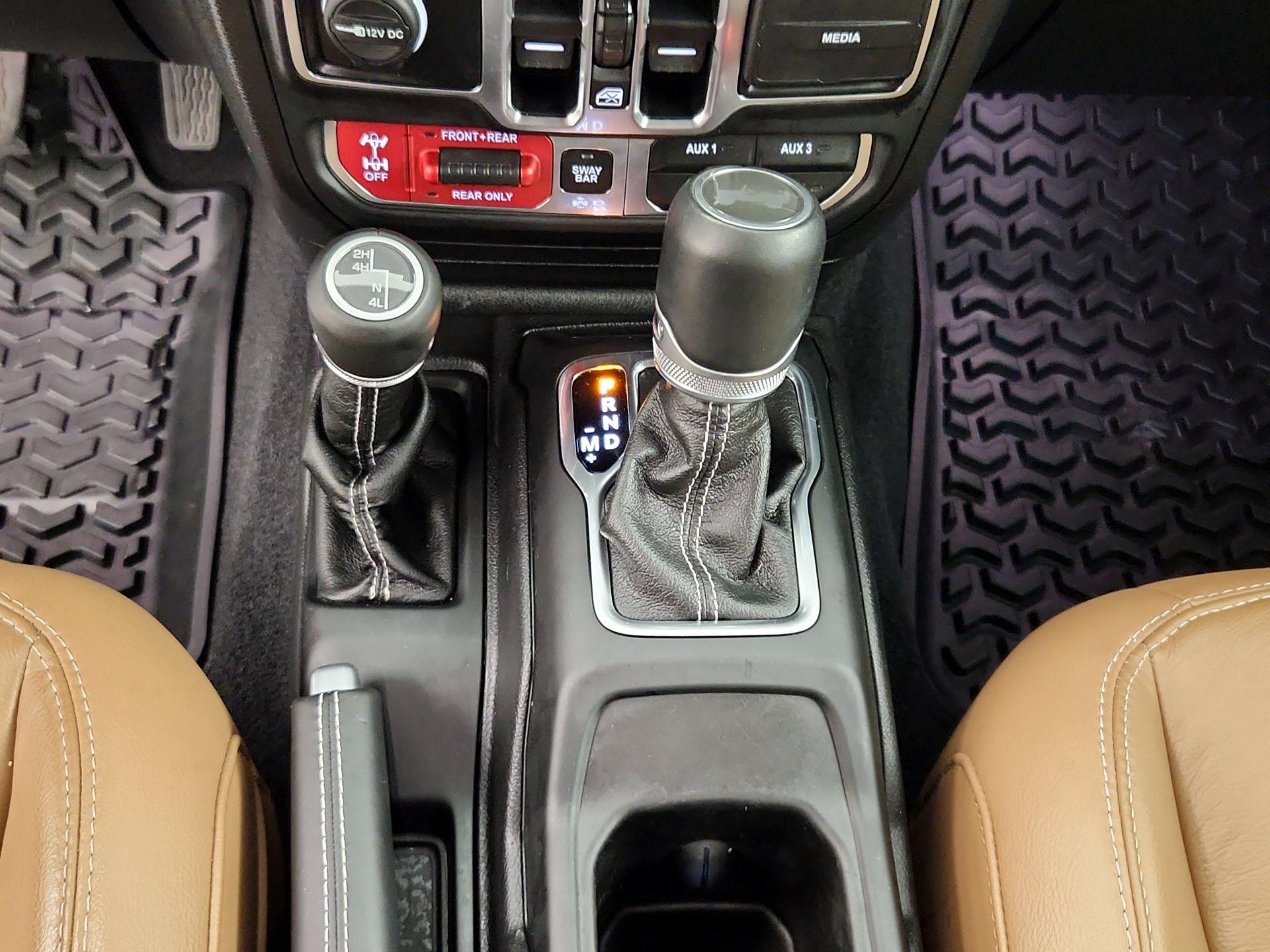 Thumbnail: 2020 Jeep Wrangler - 18