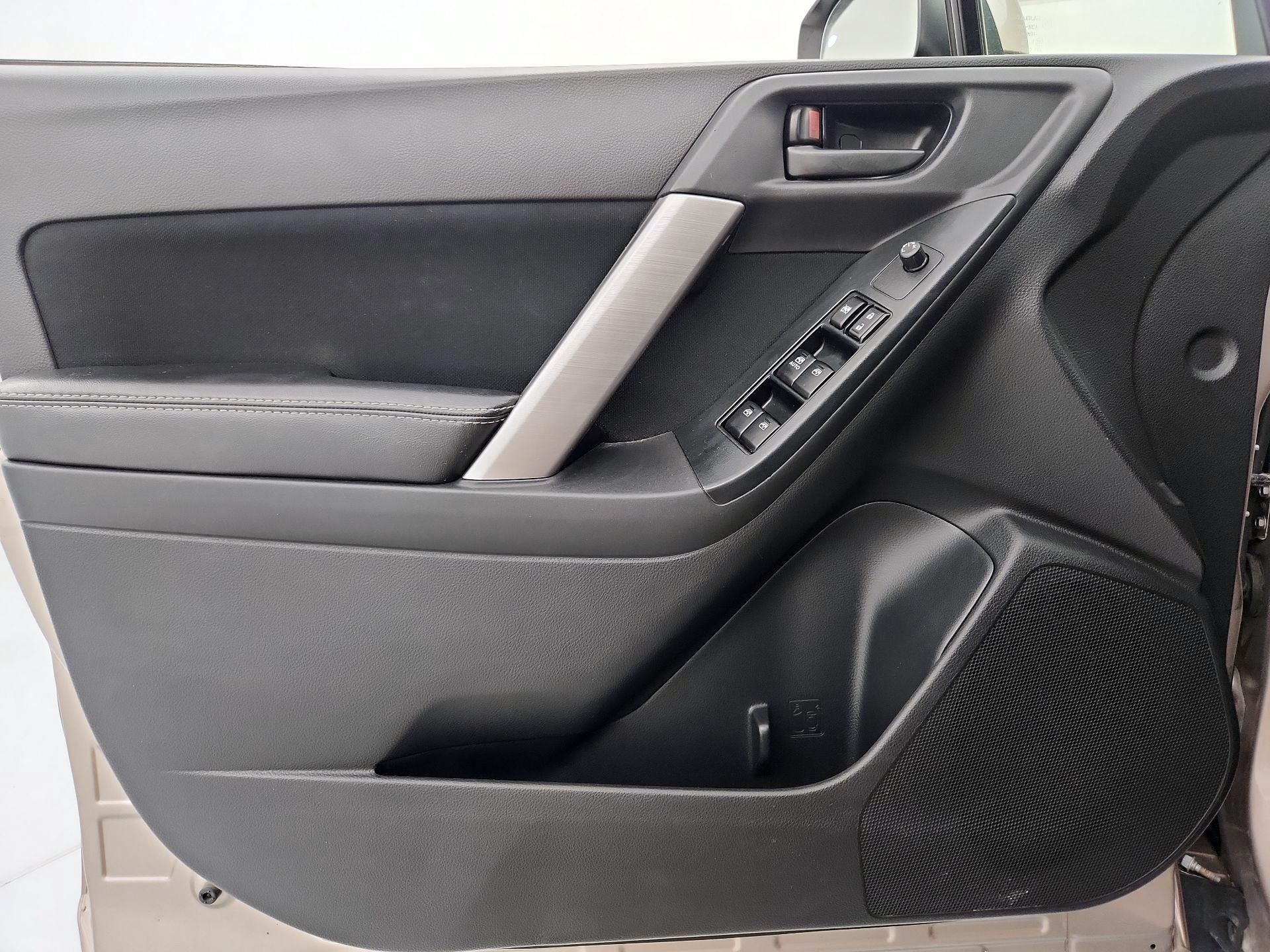 Thumbnail: 2016 Subaru Forester - 12