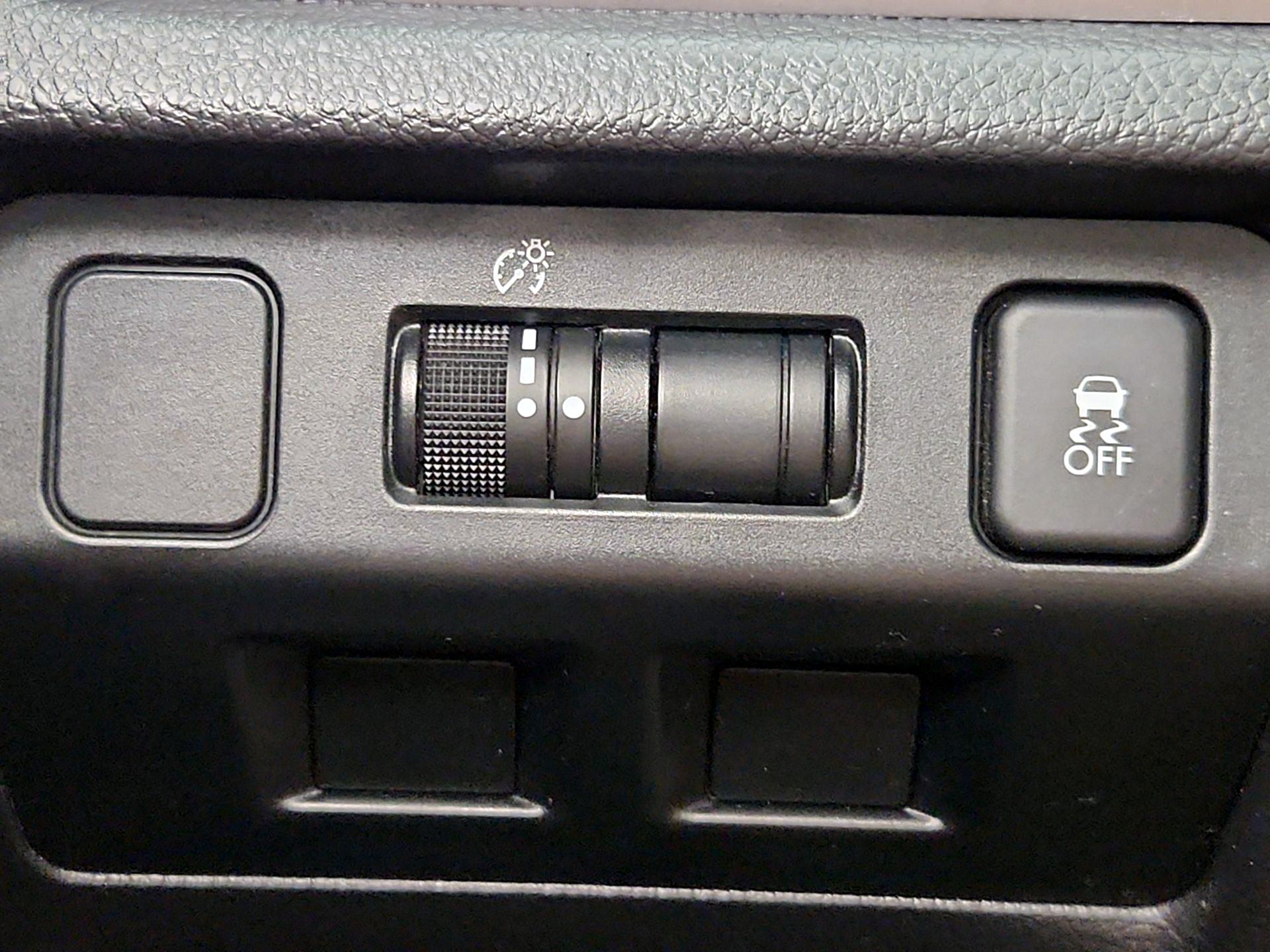 Thumbnail: 2016 Subaru Forester - 13