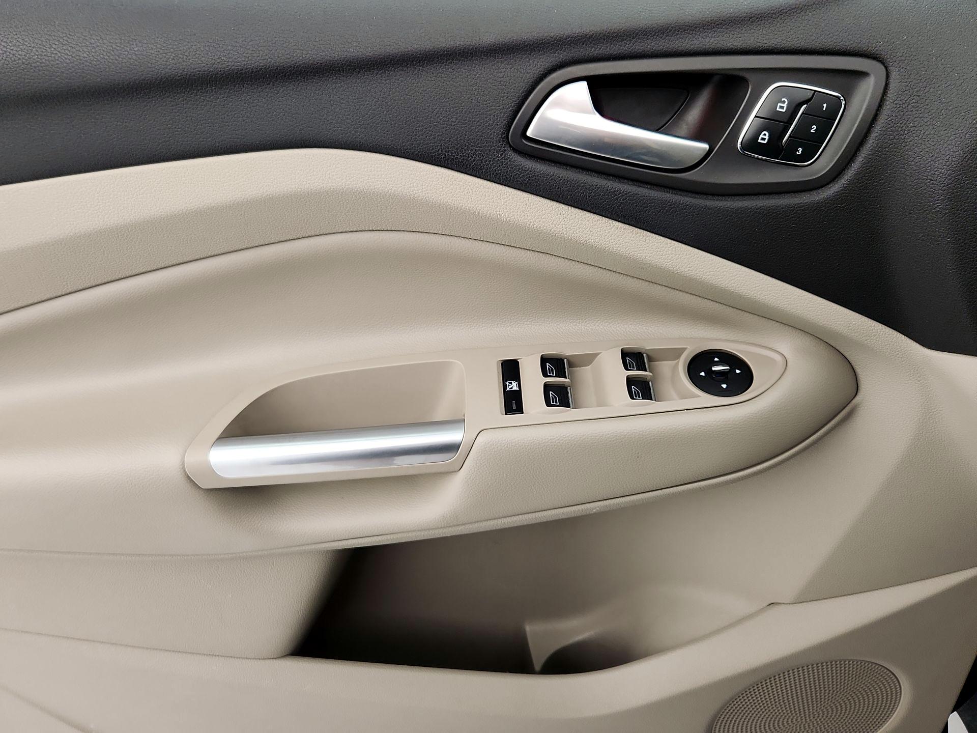 Thumbnail: 2014 Ford Escape - 12