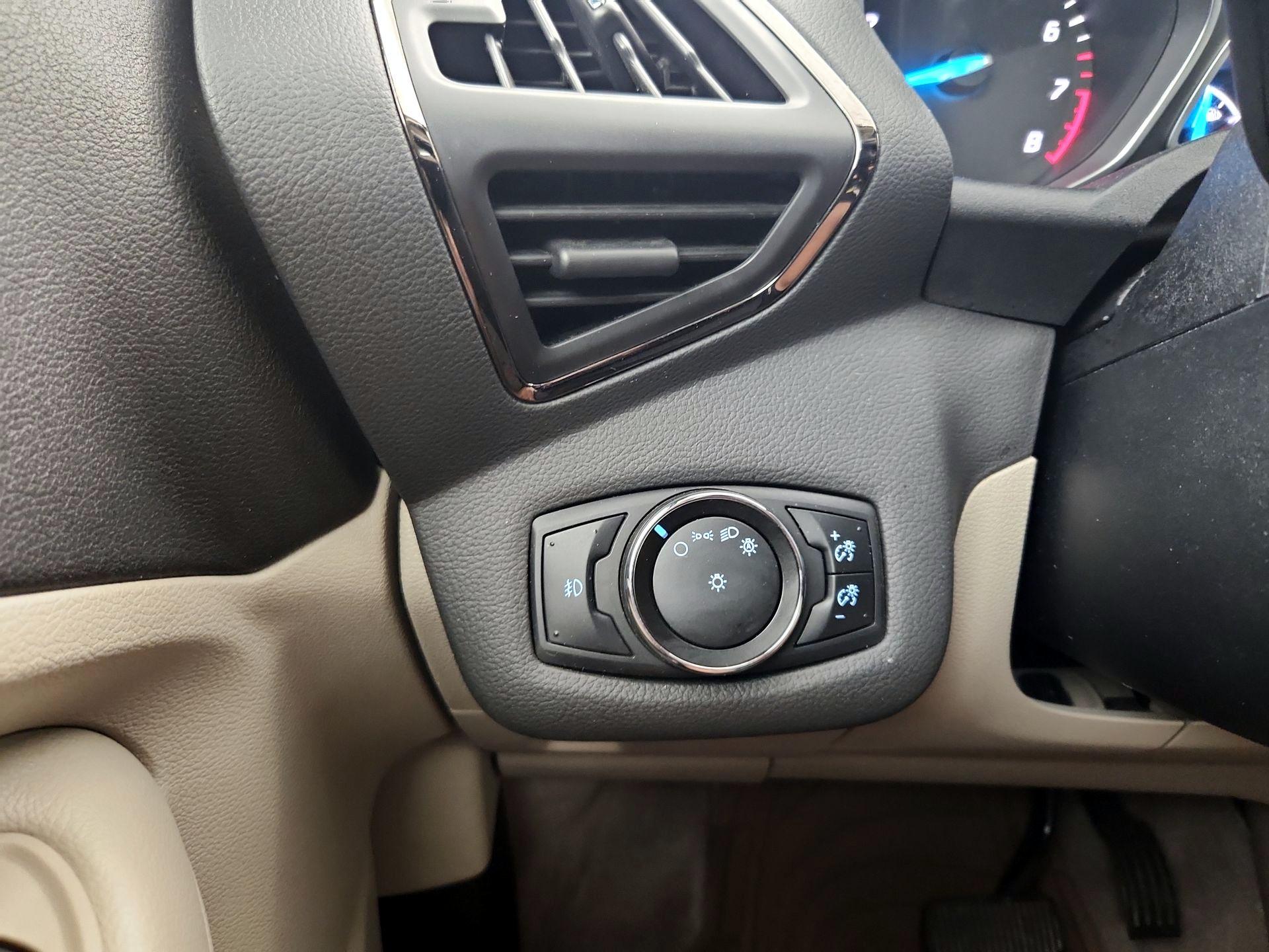 Thumbnail: 2014 Ford Escape - 13
