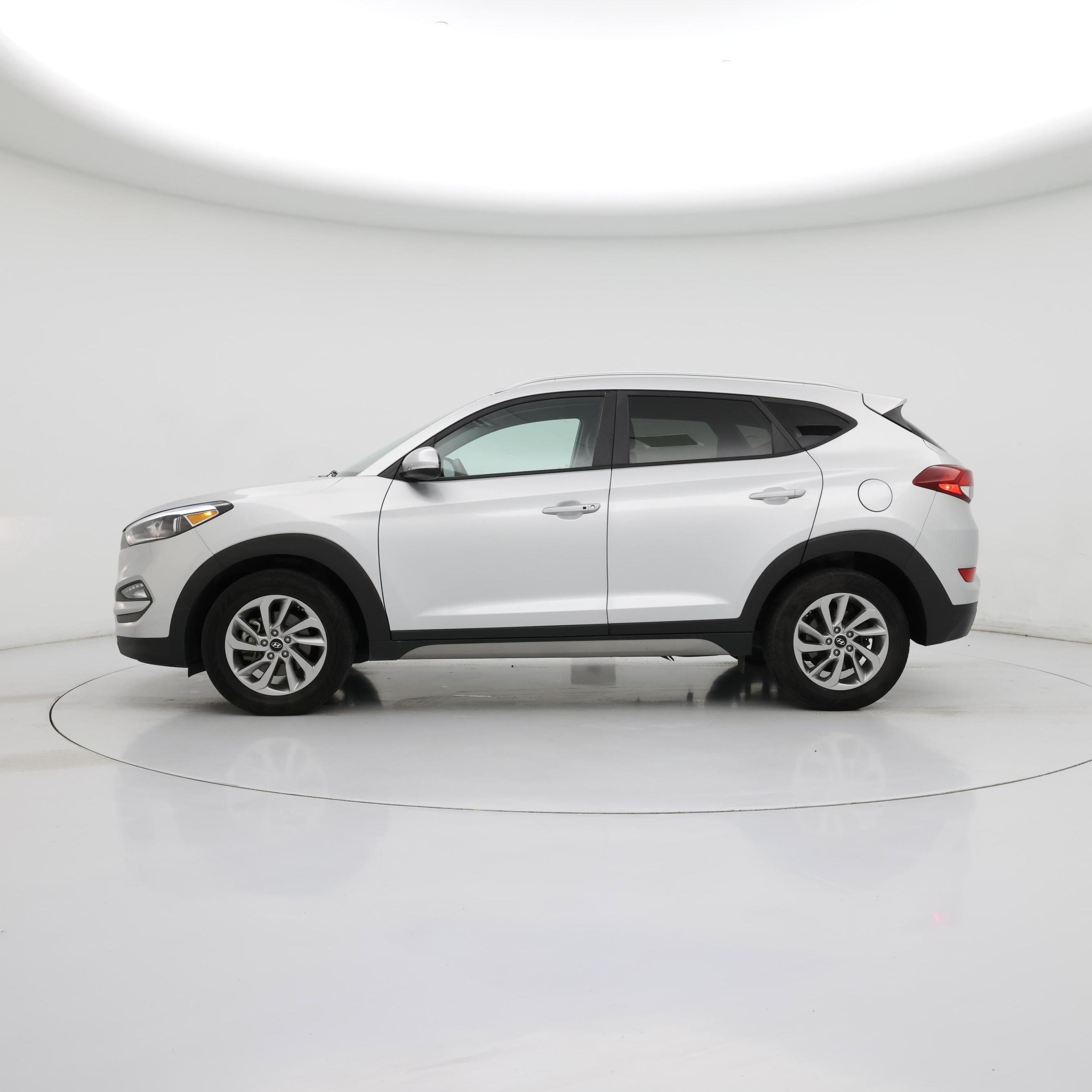 Thumbnail: 2018 Hyundai Tucson - 3