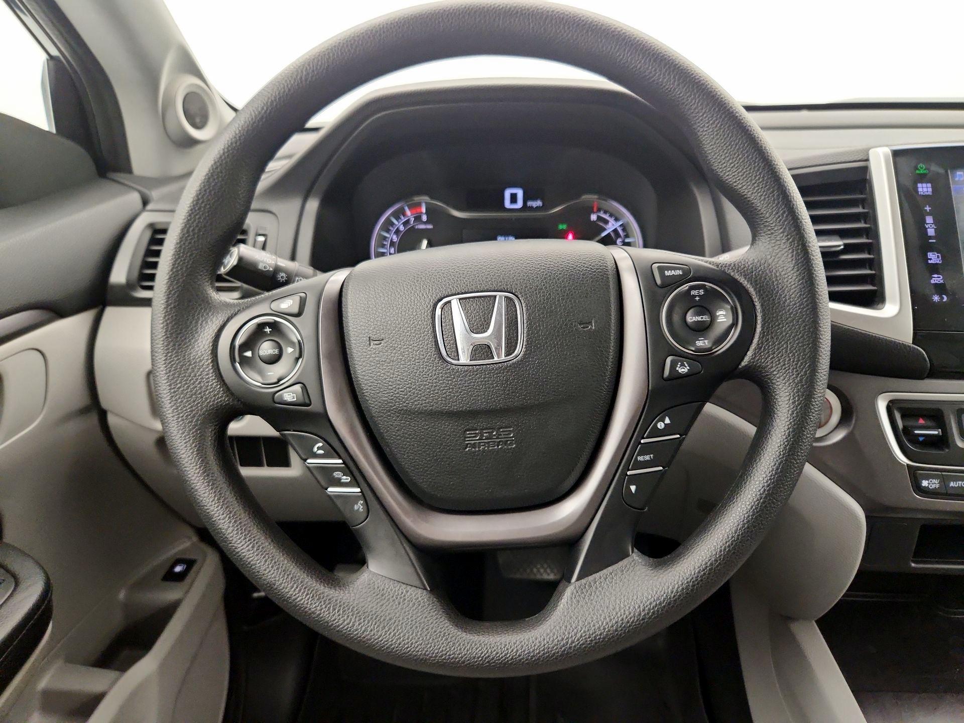 Thumbnail: 2016 Honda Pilot - 10