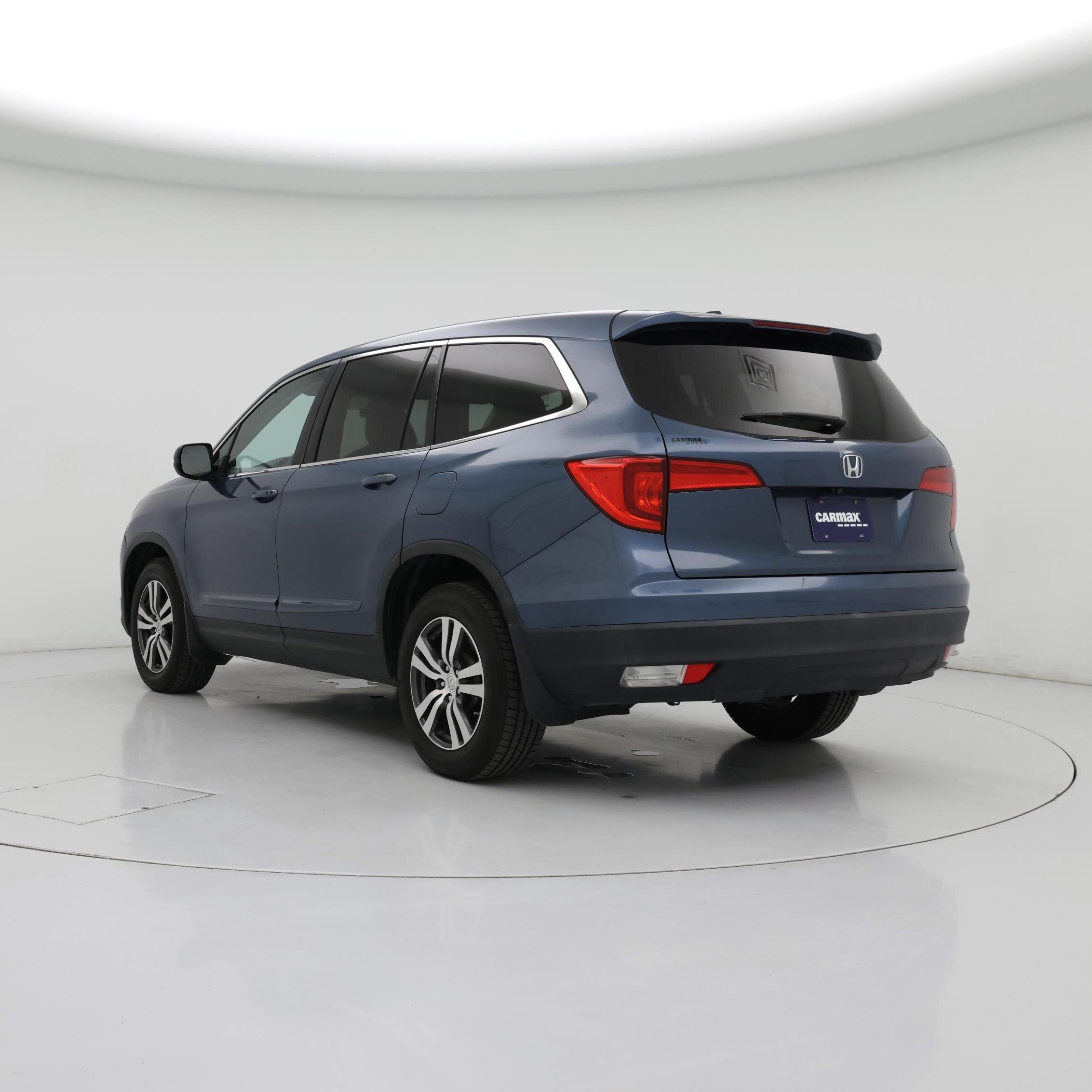 Thumbnail: 2016 Honda Pilot - 2