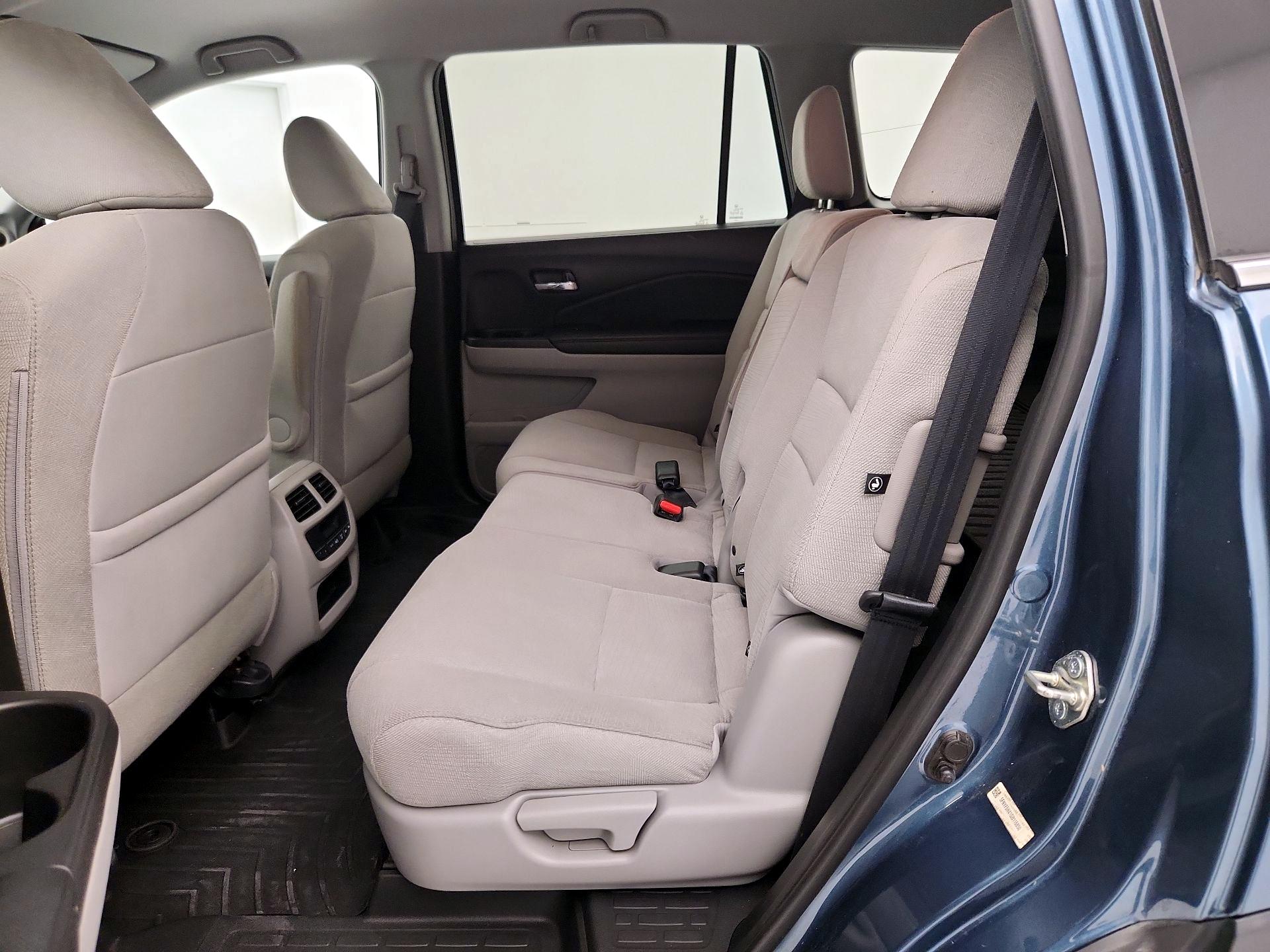 Thumbnail: 2016 Honda Pilot - 19