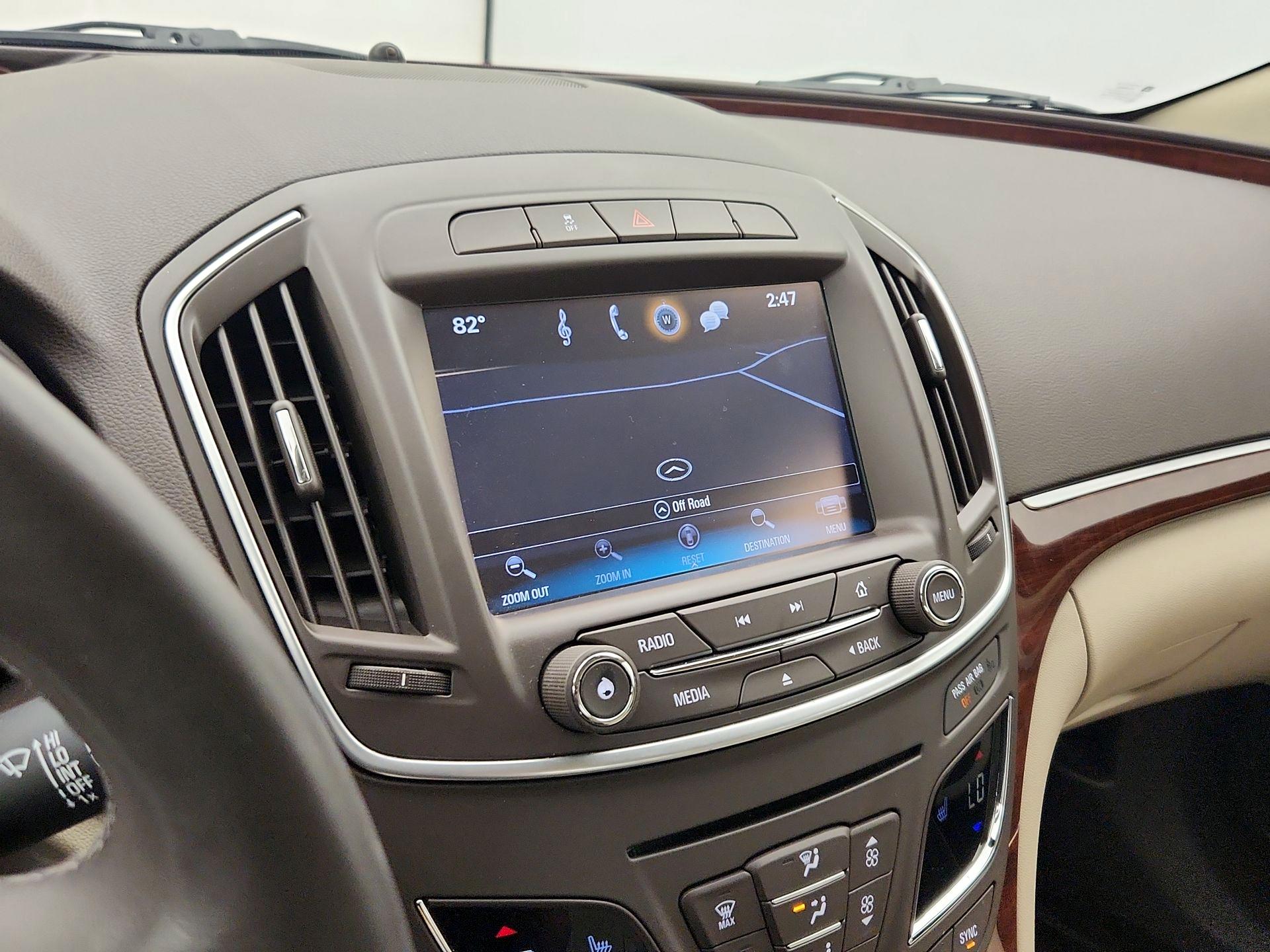 Thumbnail: 2016 Buick Regal - 14