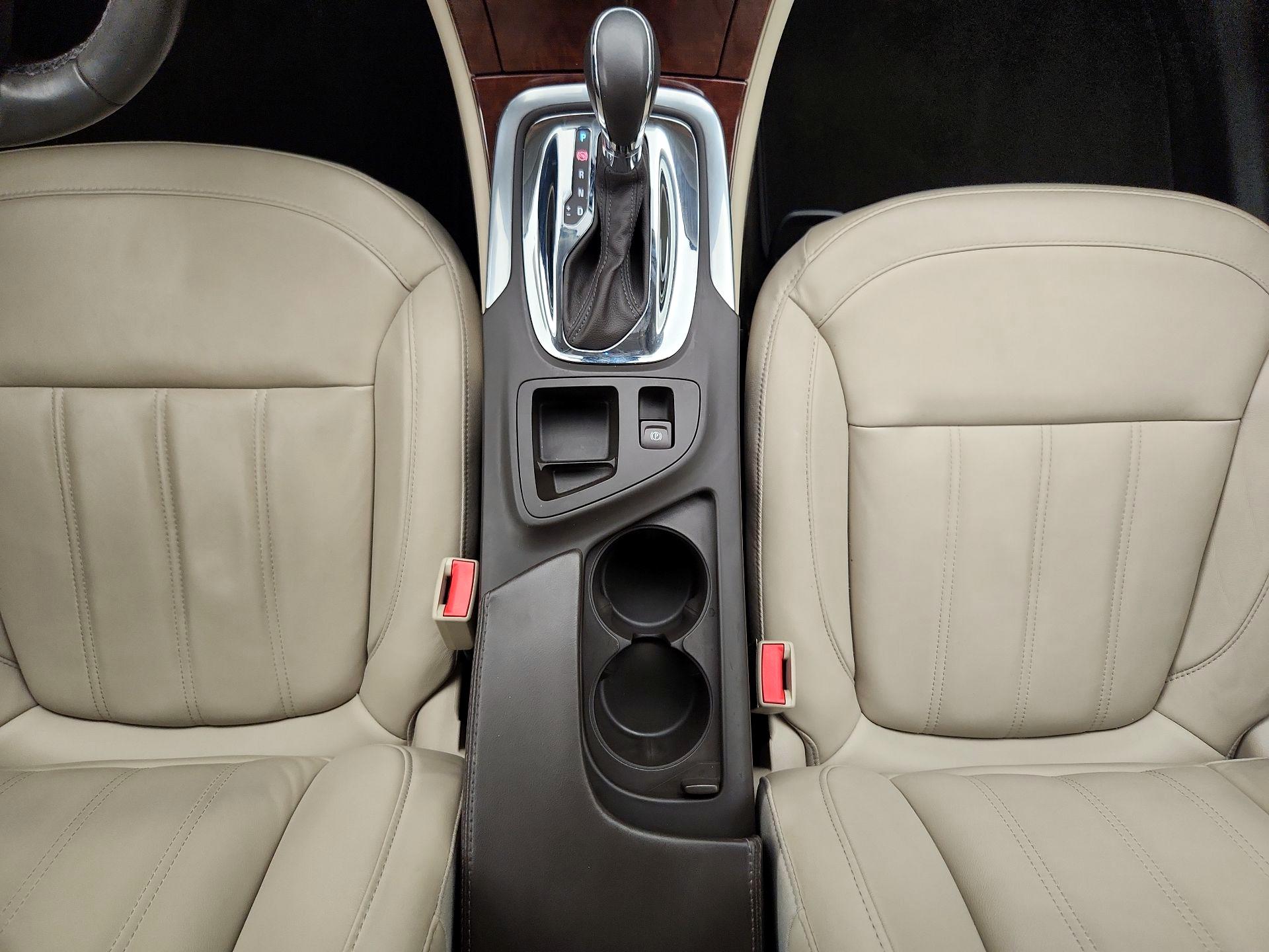 Thumbnail: 2016 Buick Regal - 18